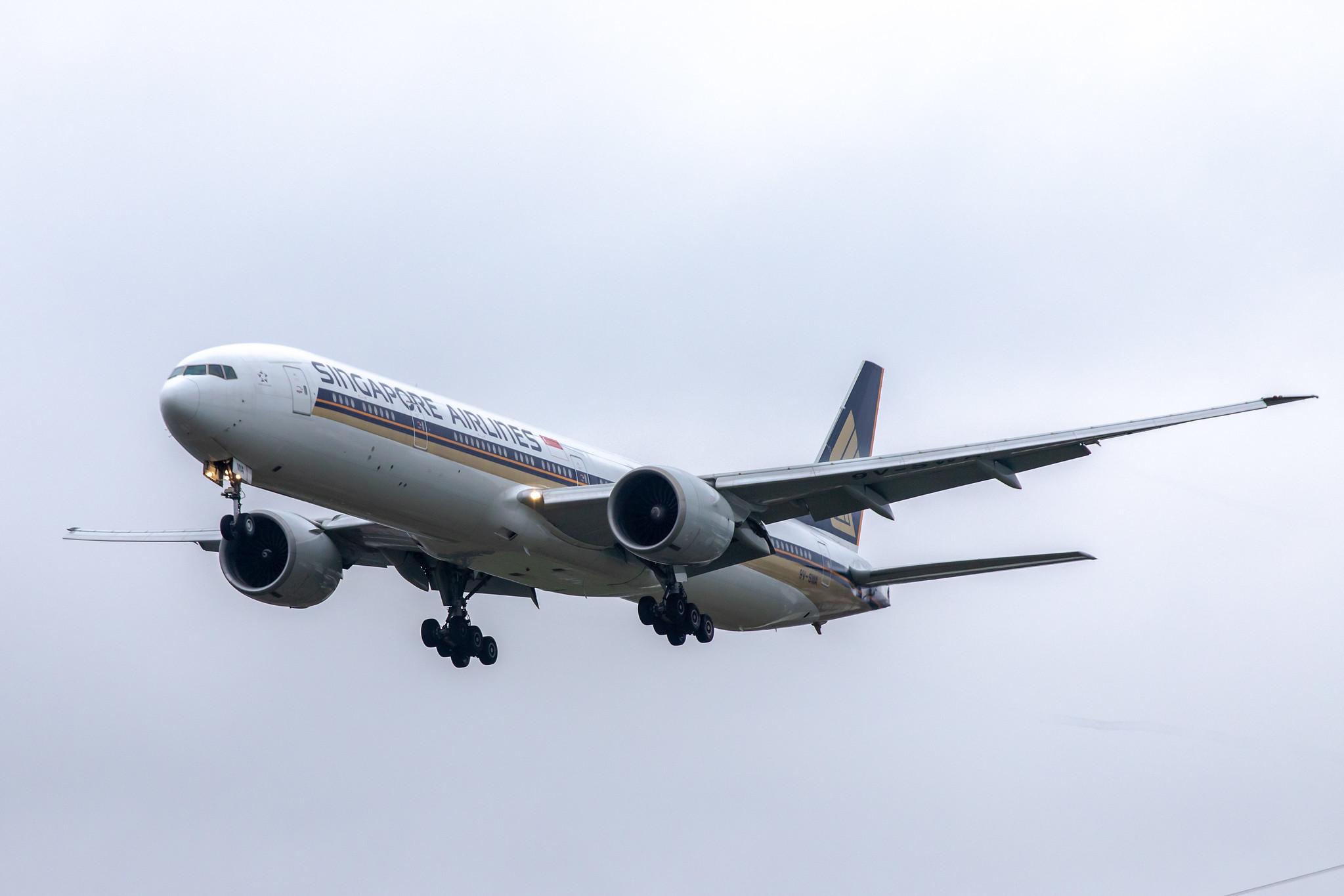 London Heathrow Airport: Singapore Airlines (SQ / SIA) |  Boeing 777-312(ER) B77W | 9V-SWA | MSN 34568