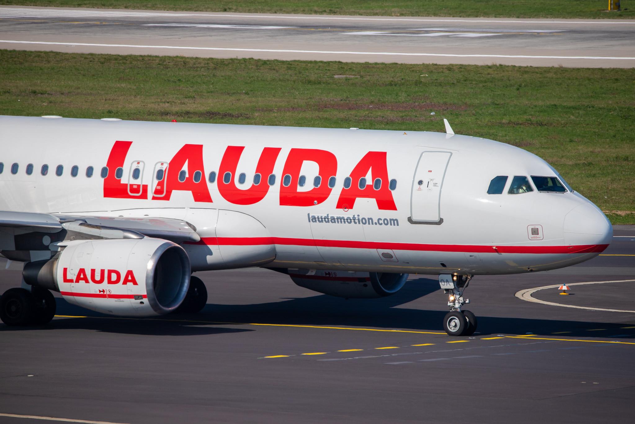 Düsseldorf Airport: Laudamotion (OE / LDM) |  Airbus A320-214 A320 | OE-LOA | MSN 3147