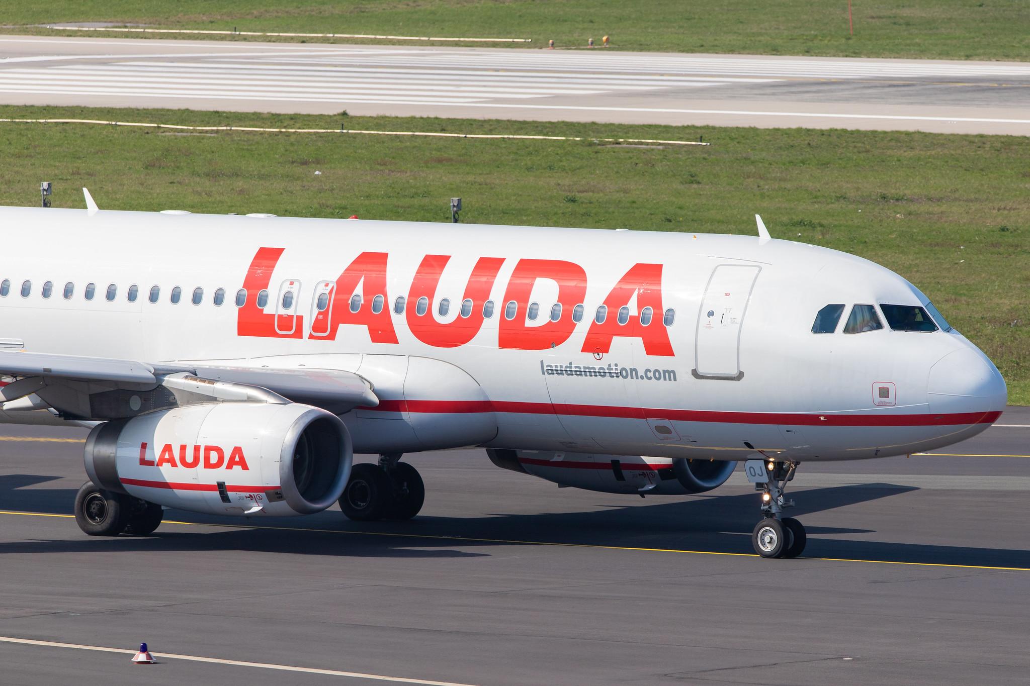 Düsseldorf Airport: Laudamotion (OE / LDM) |  Airbus A320-232 A320 | OE-LOJ | MSN 2288