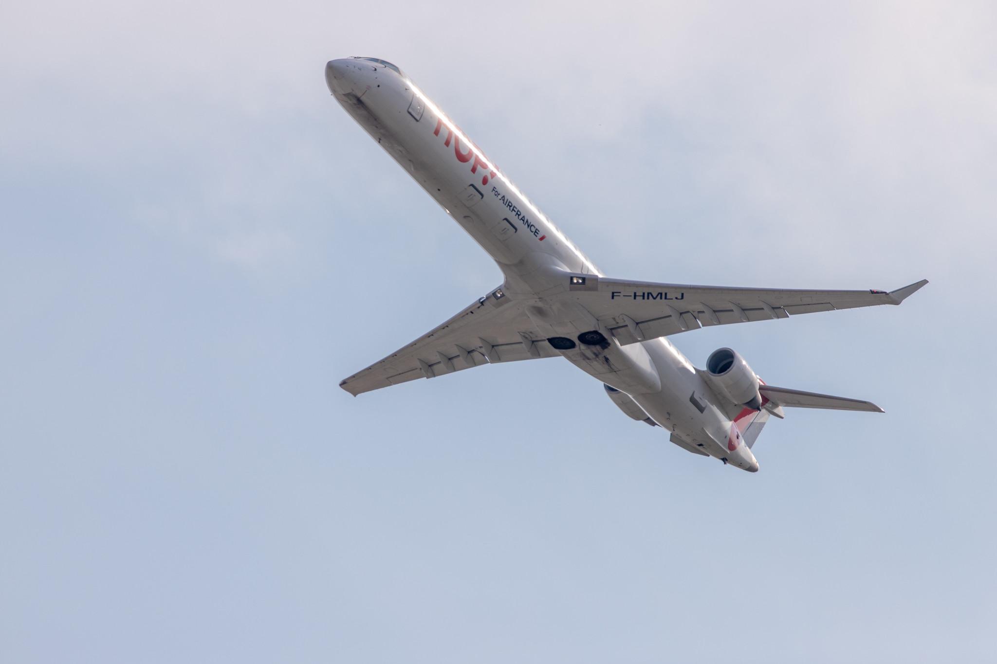 Hamburg Airport: Air France (AF / AFR) | Operator: Air France Hop |  Mitsubishi CRJ-1000EL CRJX | F-HMLJ | MSN 19015
