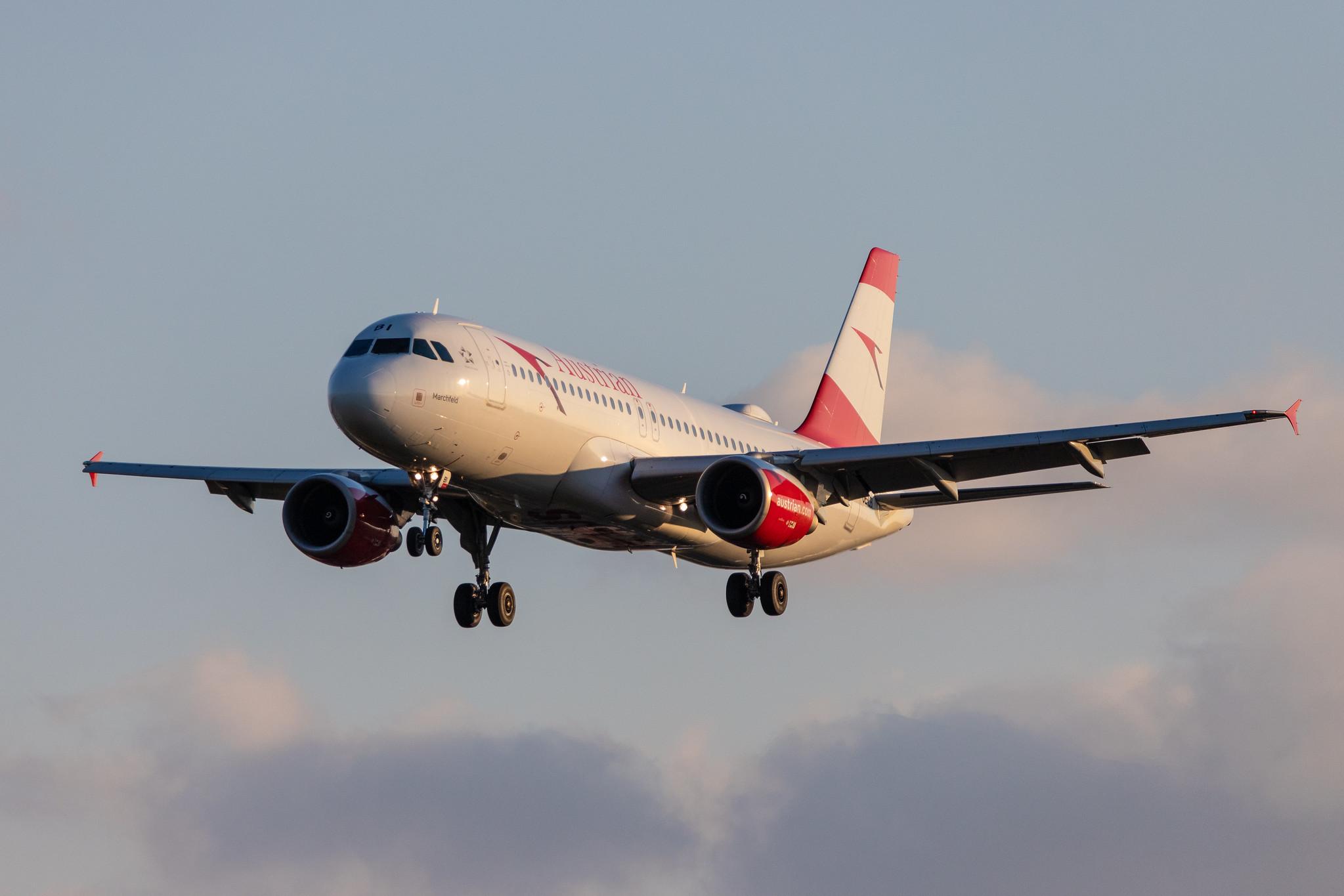 Hamburg Airport: Austrian Airlines (OS / AUA) |  Airbus A320-214 A320 | OE-LBI | MSN 1937