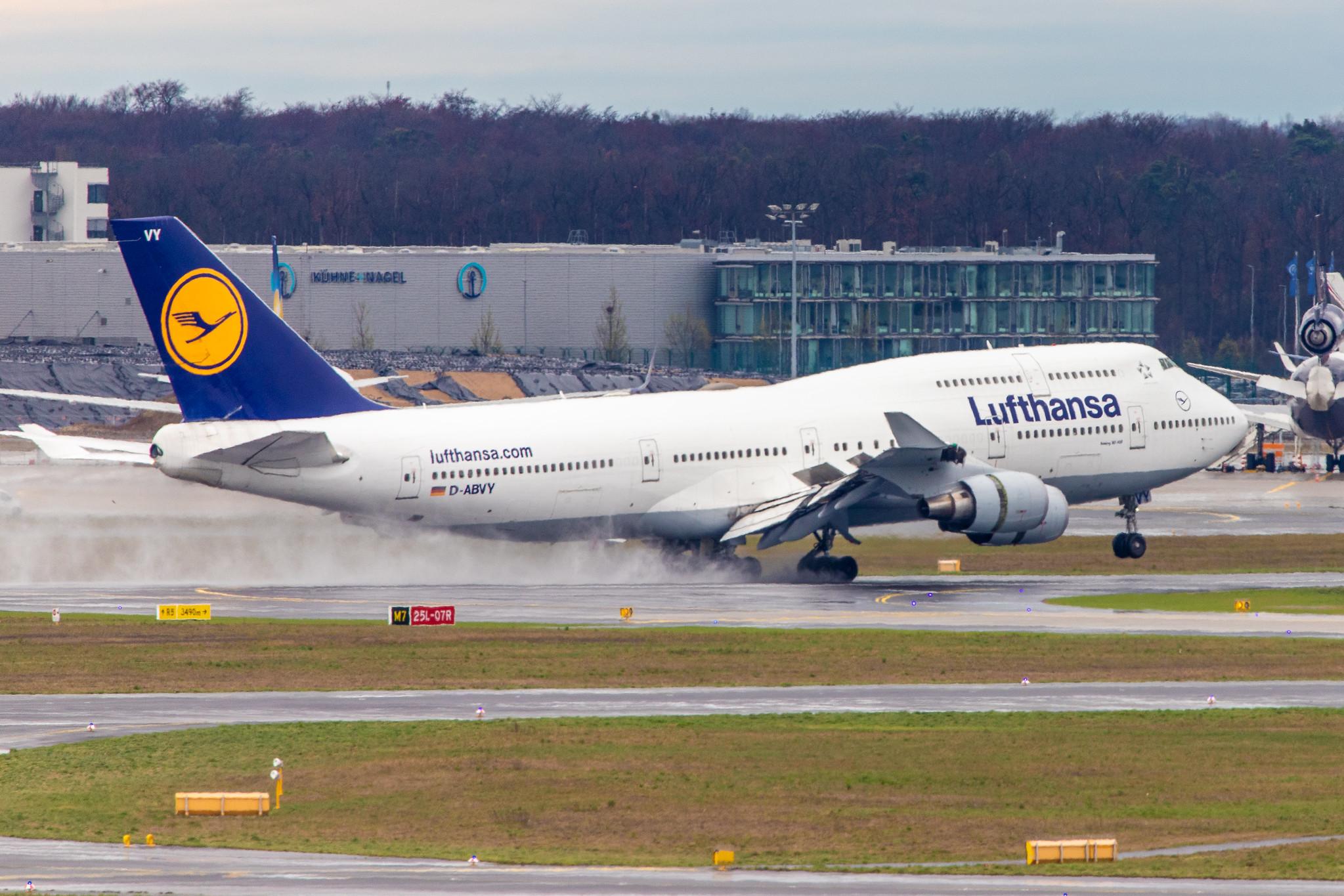 Frankfurt Airport: Lufthansa (LH / DLH) |  Boeing 747-430 B744 | D-ABVY | MSN 29869