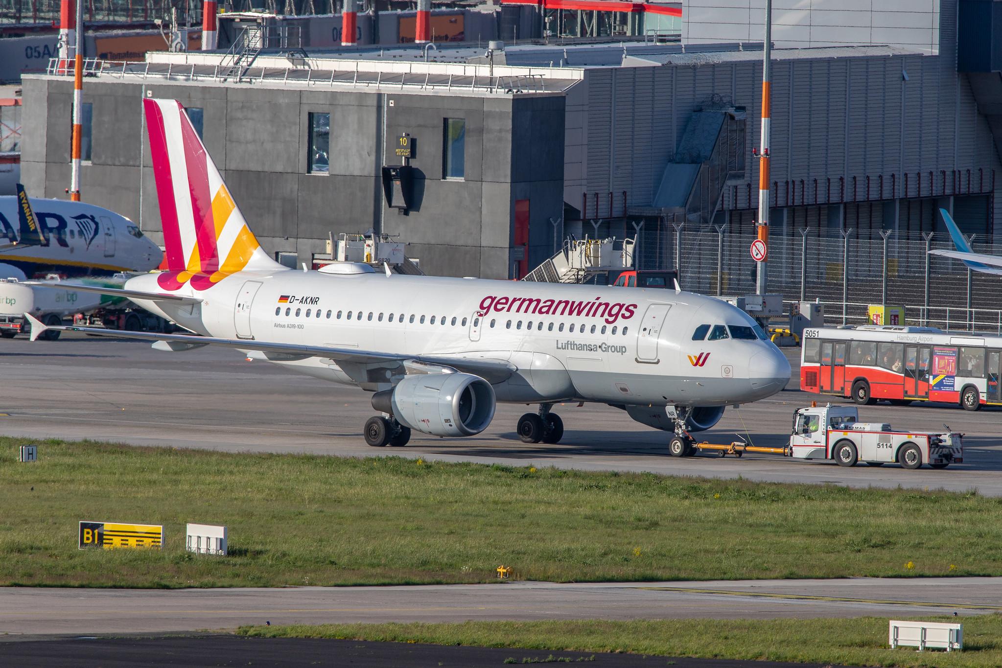 Hamburg Airport: Eurowings (EW / EWG) |  Operator: Germanwings | Airbus A319-112 A319 | D-AKNR | MSN 1209