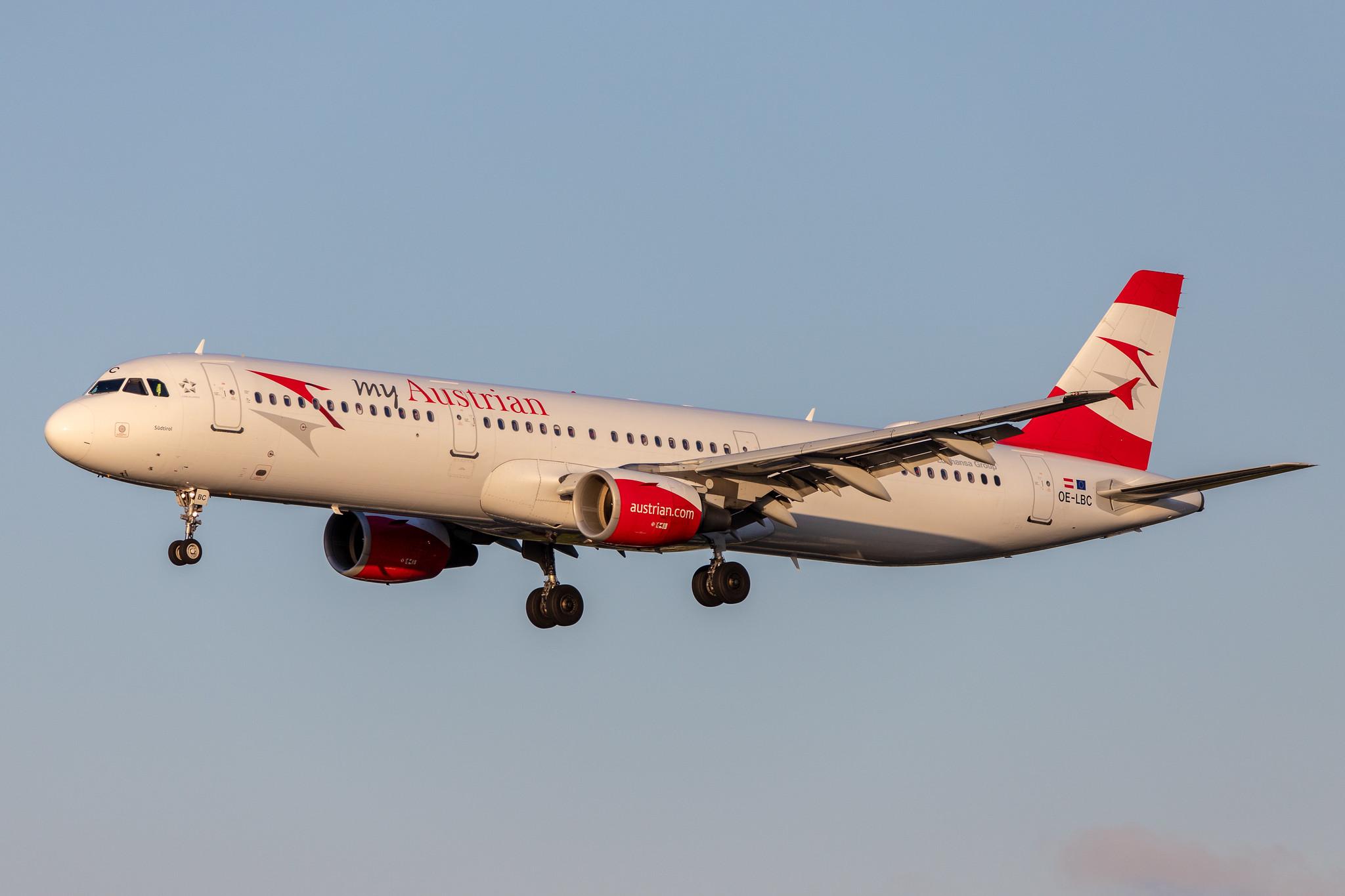 Hamburg Airport: Austrian Airlines (OS / AUA) |  Airbus A321-111 A321 | OE-LBC | MSN 0581