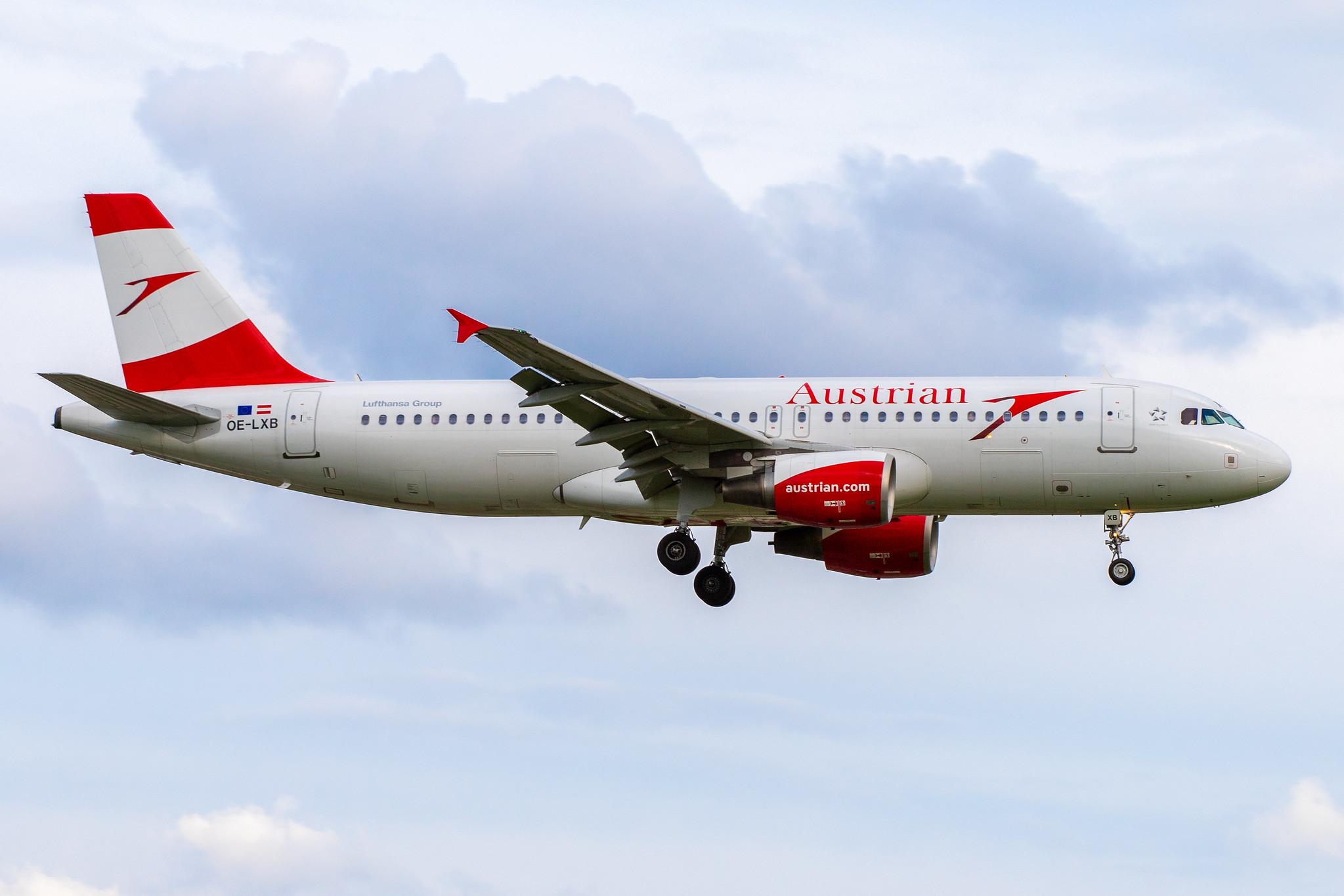Hamburg Airport: Austrian Airlines (OS / AUA) |  Airbus A320-216 A320 | OE-LXB | MSN 3482