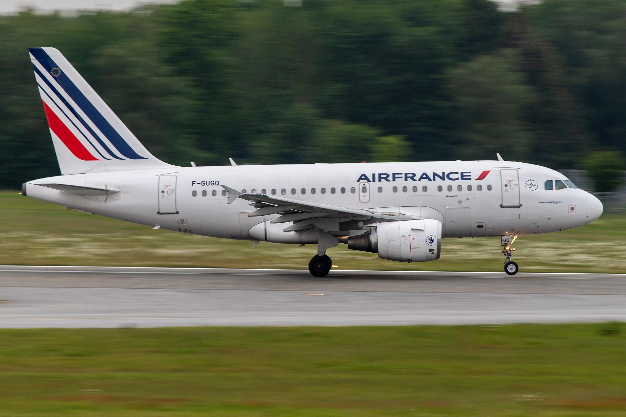 Hamburg Airport: Air France (AF / AFR) |  Airbus A318-111 A318 | F-GUGQ | MSN 2972