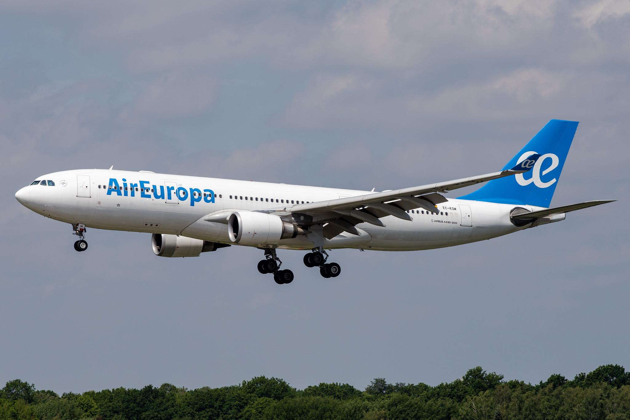 Hamburg Airport: Air Europa (UX / AEA) |  Airbus A330-202 A332 | EC-KOM | MSN 0931