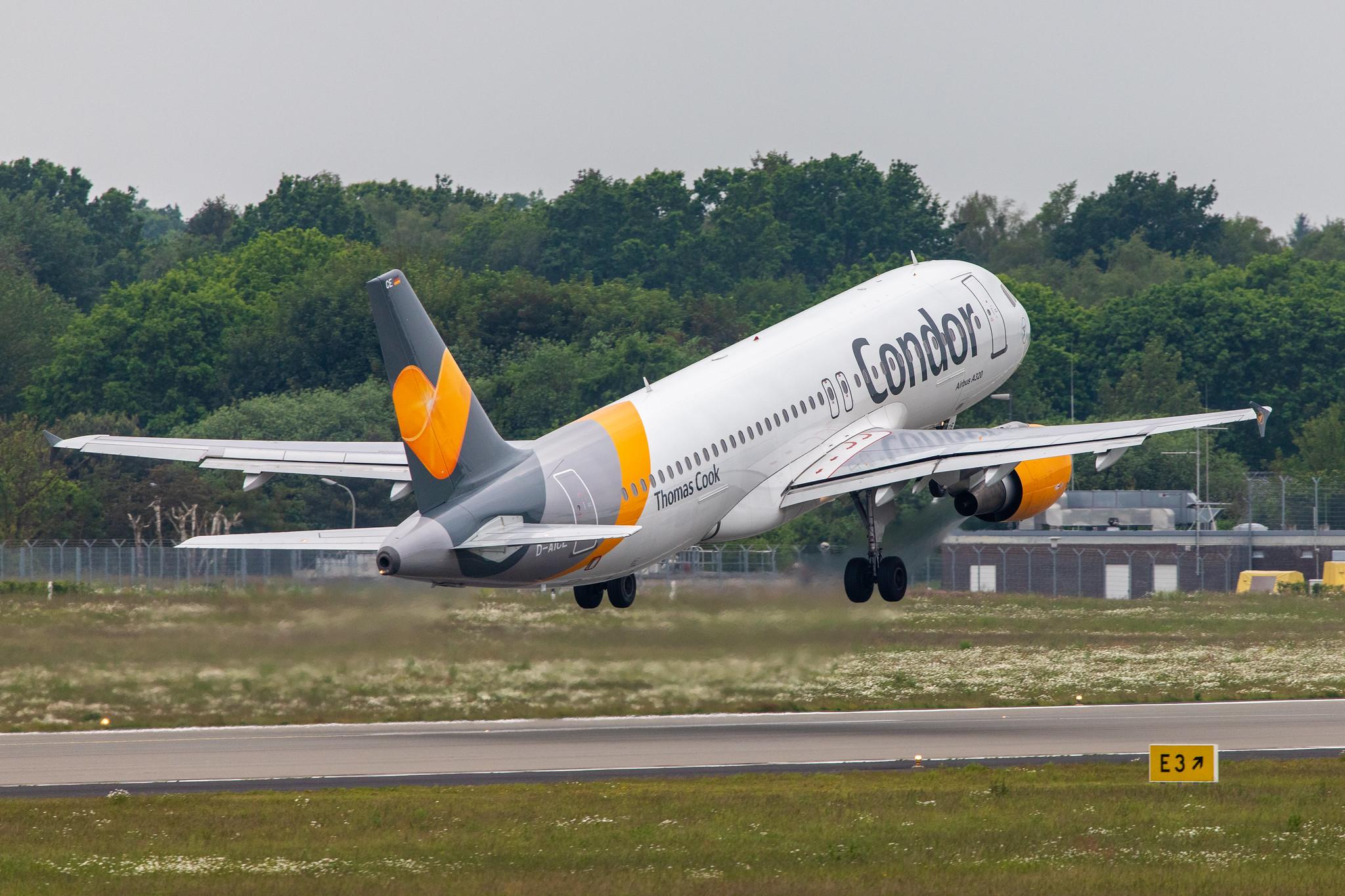 Hamburg Airport: Condor (DE / CFG) |  Airbus A320-212 A320 | D-AICE | MSN 0894