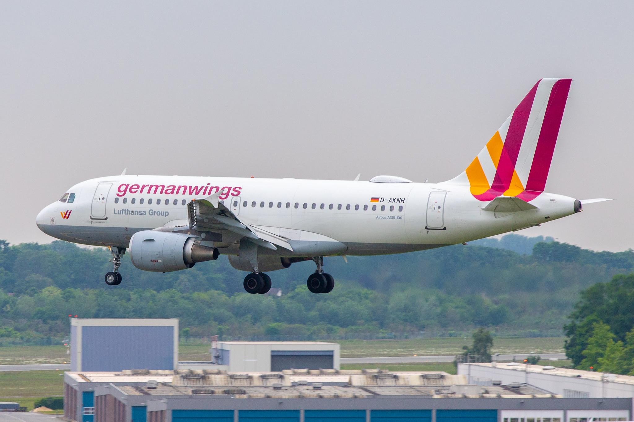 Hamburg Airport: Eurowings (EW / EWG) | Operator: Germanwings | Airbus A319-112 A319 | D-AKNH | MSN 0794