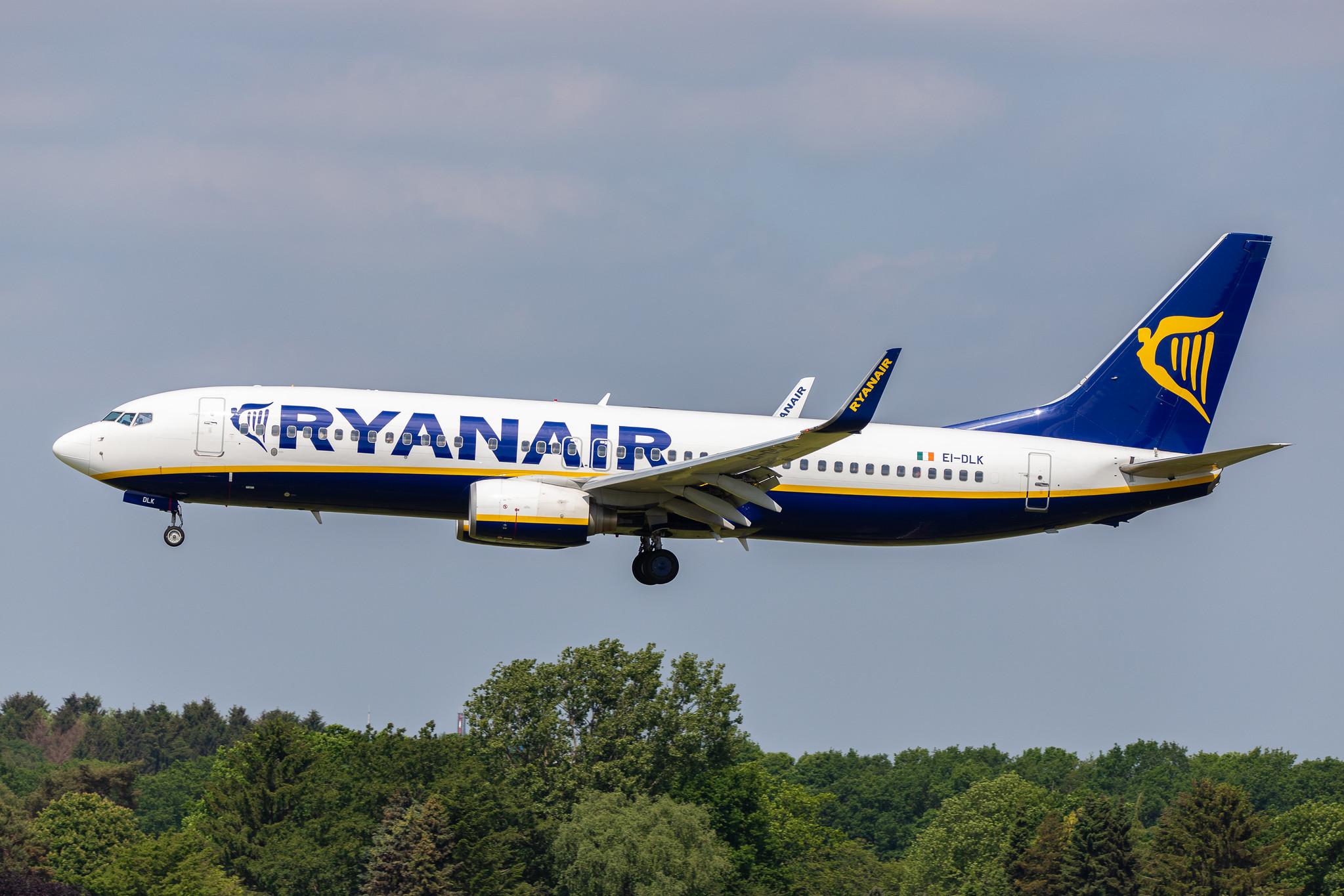 Hamburg Airport: Ryanair (FR / RYR) |  Boeing 737-8AS B738 | EI-DLK | MSN 33592