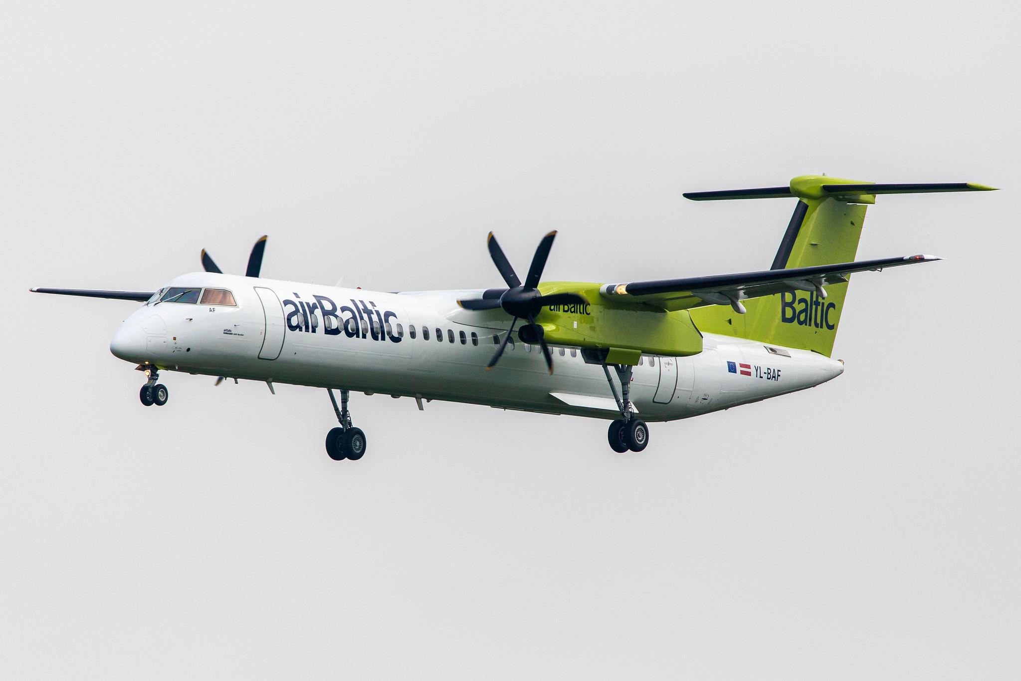 Hamburg Airport: Air Baltic (BT / BTI) |  De Havilland Canada Dash 8-400 DH8D | YL-BAF | MSN 4293