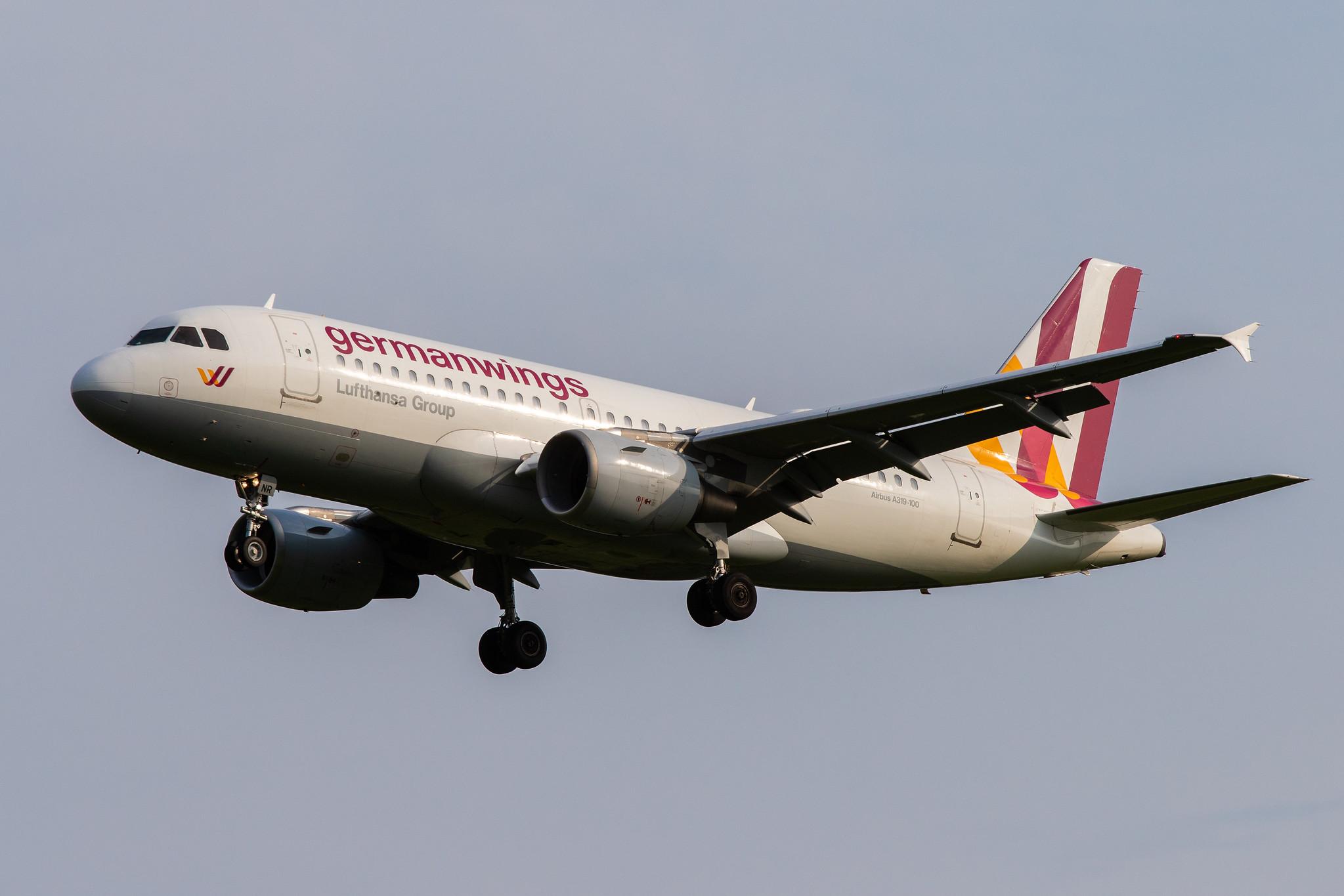 Hamburg Airport: Eurowings (EW / EWG) | Operator: Germanwings | Airbus A319-112 A319 | D-AKNR | MSN 1209