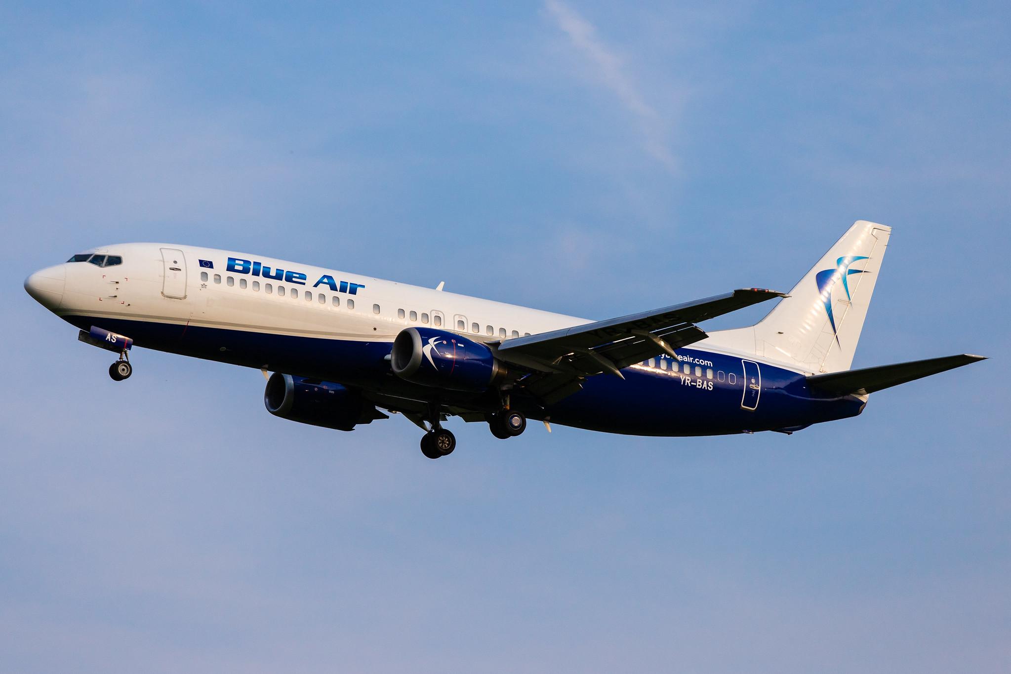 Hamburg Airport: Blue Air (0B / BLA) |  Boeing 737-430 B734 | YR-BAS | MSN 27007
