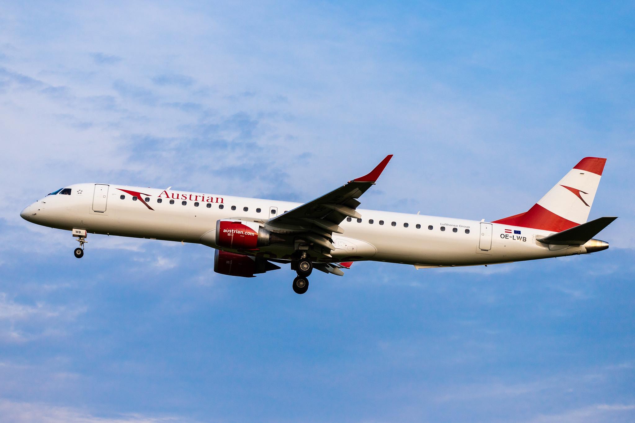 Hamburg Airport: Austrian Airlines (OS / AUA) |  Embraer E195LR E195 | OE-LWB | MSN 19000324