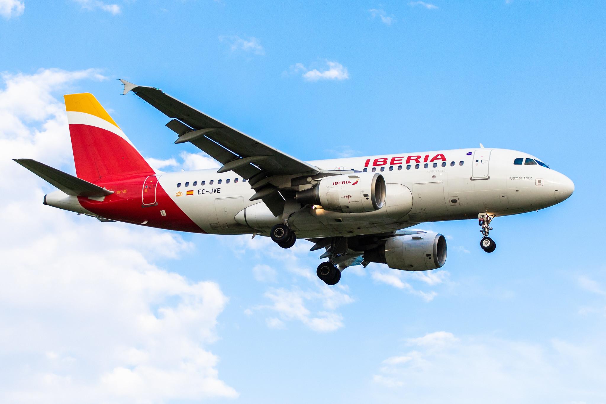 Hamburg Airport: Iberia (IB / IBE) |  Airbus A319-112 A319 | EC-JVE | MSN 2843