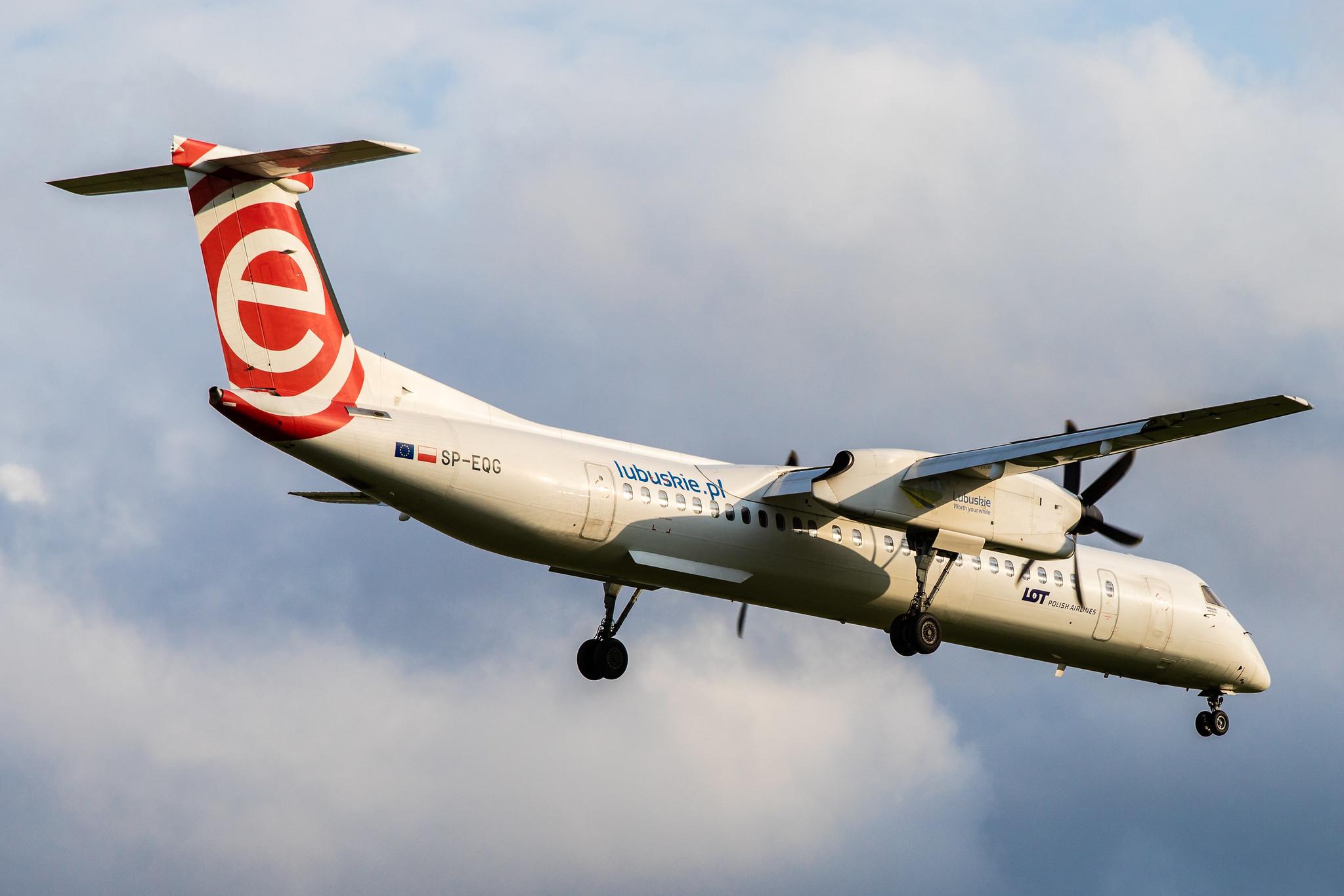 Hamburg Airport: LOT (LO / LOT) |  De Havilland Canada Dash 8-400 DH8D | SP-EQG | MSN 4423