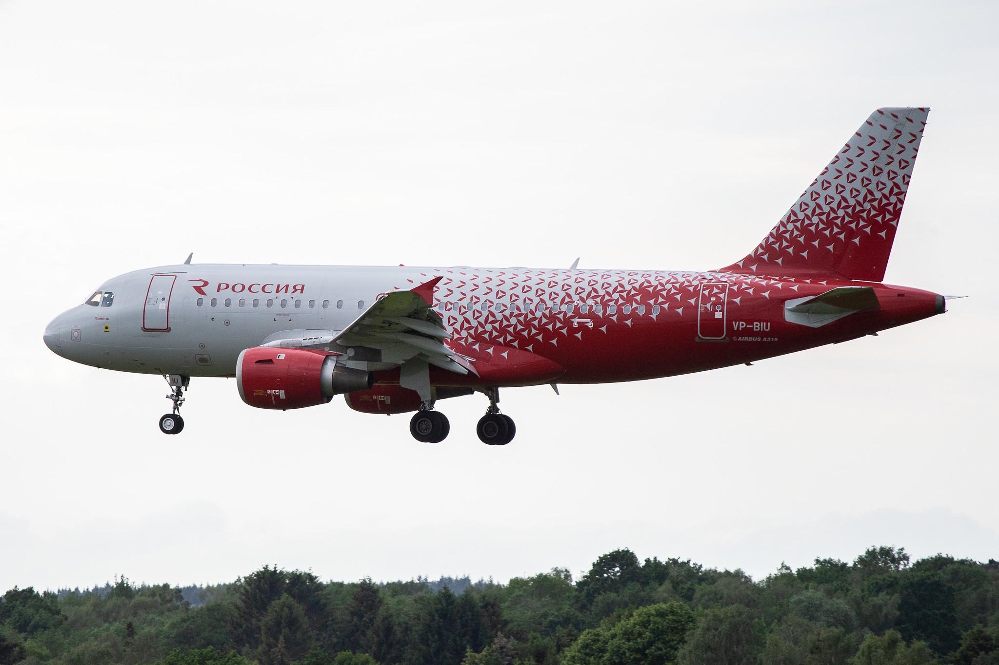 Hamburg Airport: Rossiya (FV / SDM) |  Airbus A319-114 A319 | VP-BIU | MSN 0649