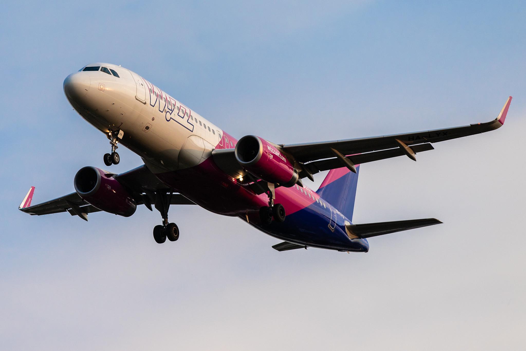 Hamburg Airport: Wizz Air (W6 / WZZ) |  Airbus A320-232 A320 | HA-LYX | MSN 8183