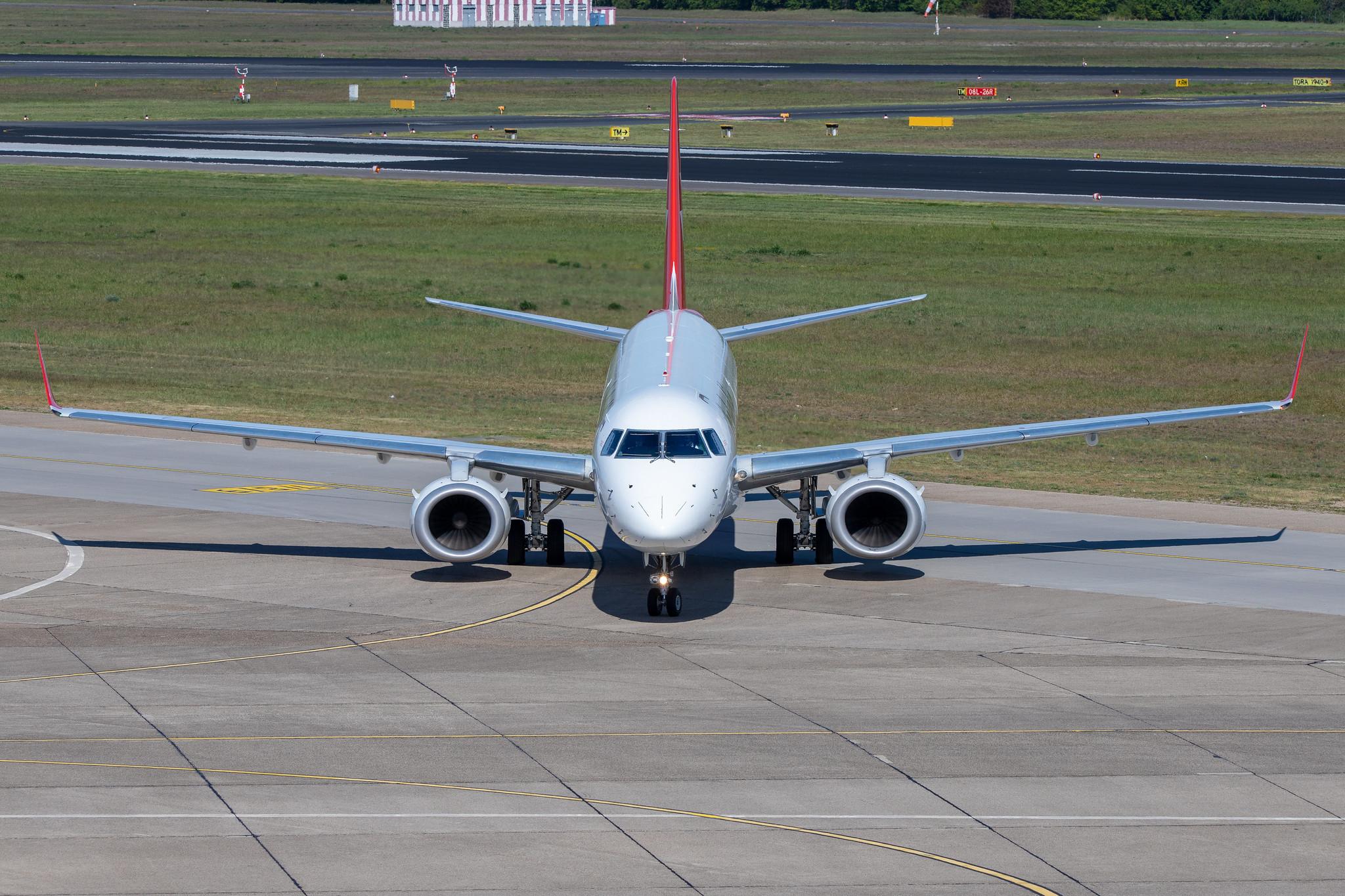 Flughafen Berlin Tegel (TXL): Helvetic Airways Embraer ERJ-190LR E190 HB-JVO MSN 19000294