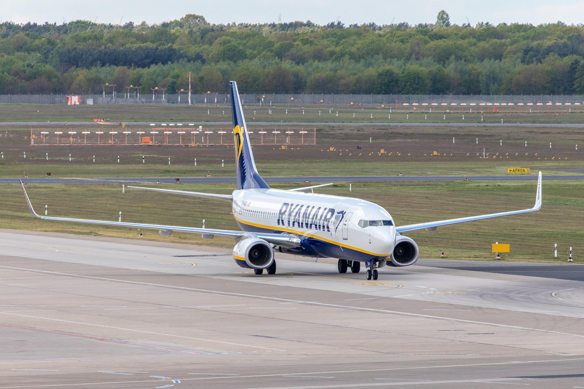 Flughafen Berlin Tegel (TXL): Ryanair Boeing 737-8AS B738 EI-GDV MSN 44816