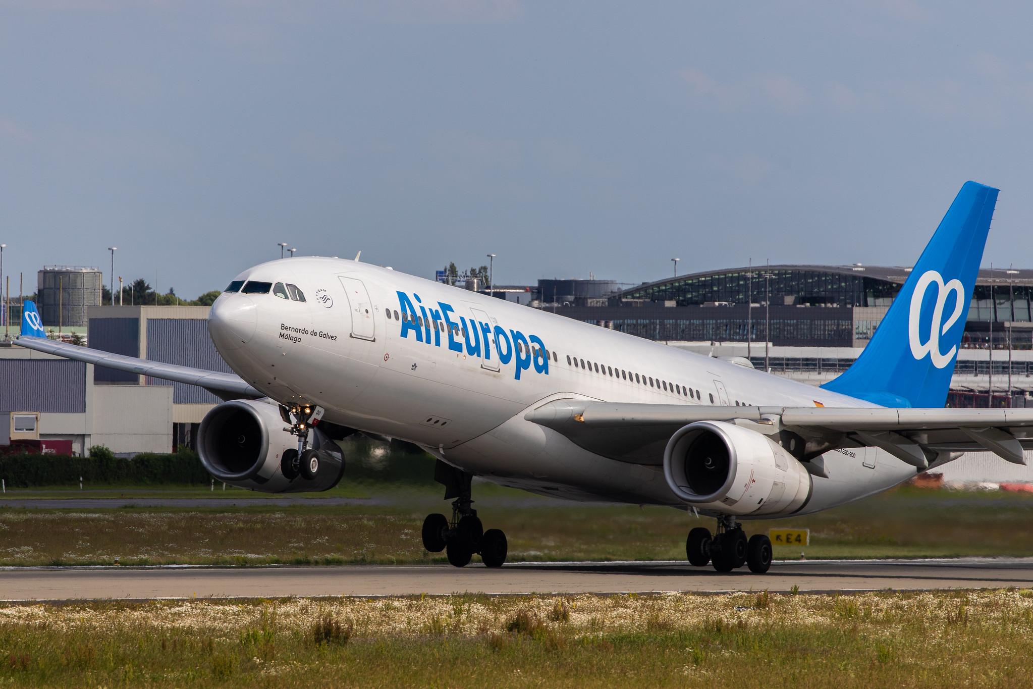 Hamburg Airport: Air Europa (UX / AEA) | Airbus A330-243 A332 | EC-LQO | MSN 0505