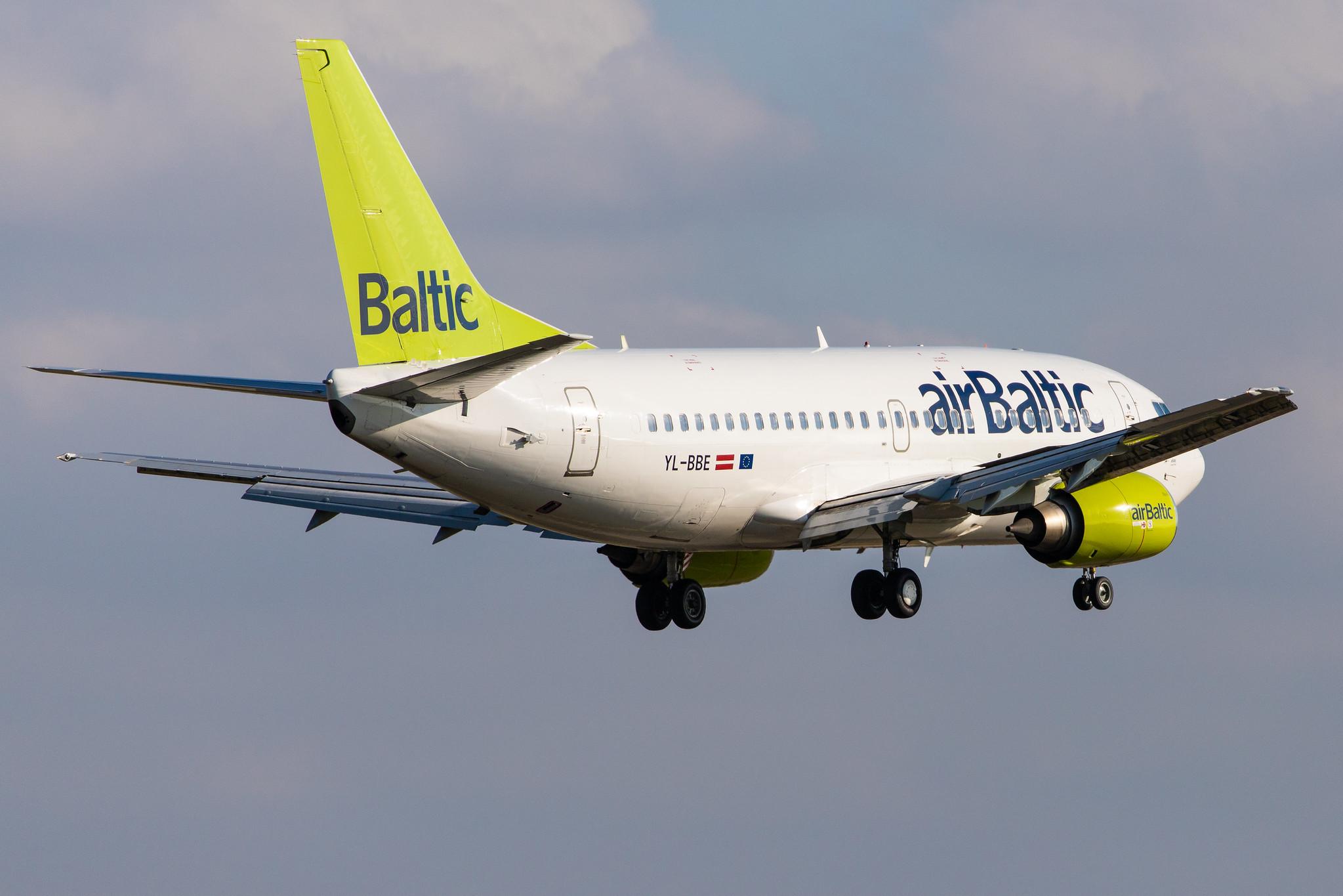 Hamburg Airport (HAM/EDDH): Air Baltic (BT / BTI) |  Boeing 737-53S B735 | YL-BBE | MSN 29073