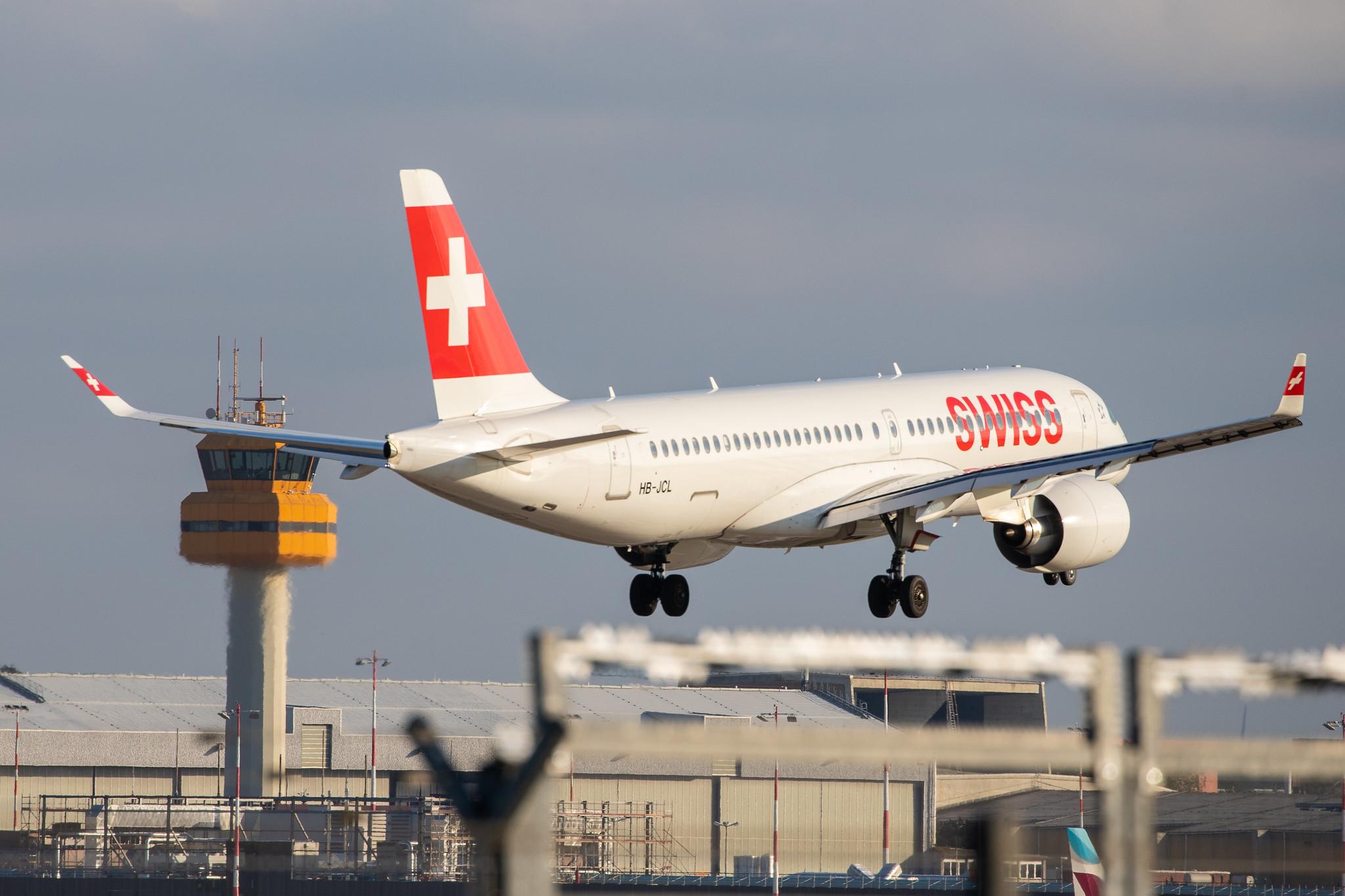 Hamburg Airport: Swiss (LX / SWR) |  Airbus A220-300 BCS3 | HB-JCL | MSN 55029