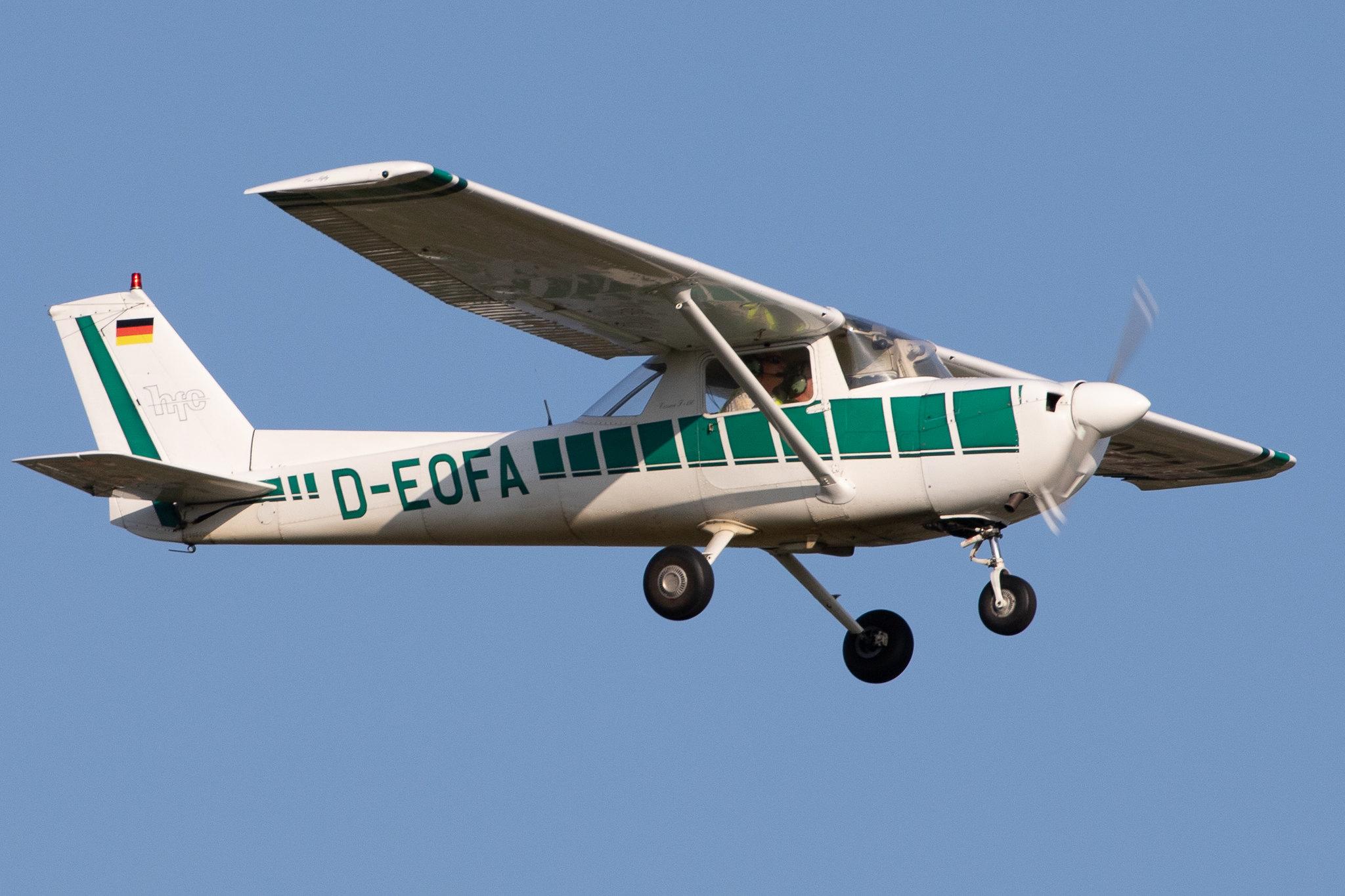 Hamburg Airport: Private Owner |  Cessna F150L C150 | D-EOFA | MSN F15001005