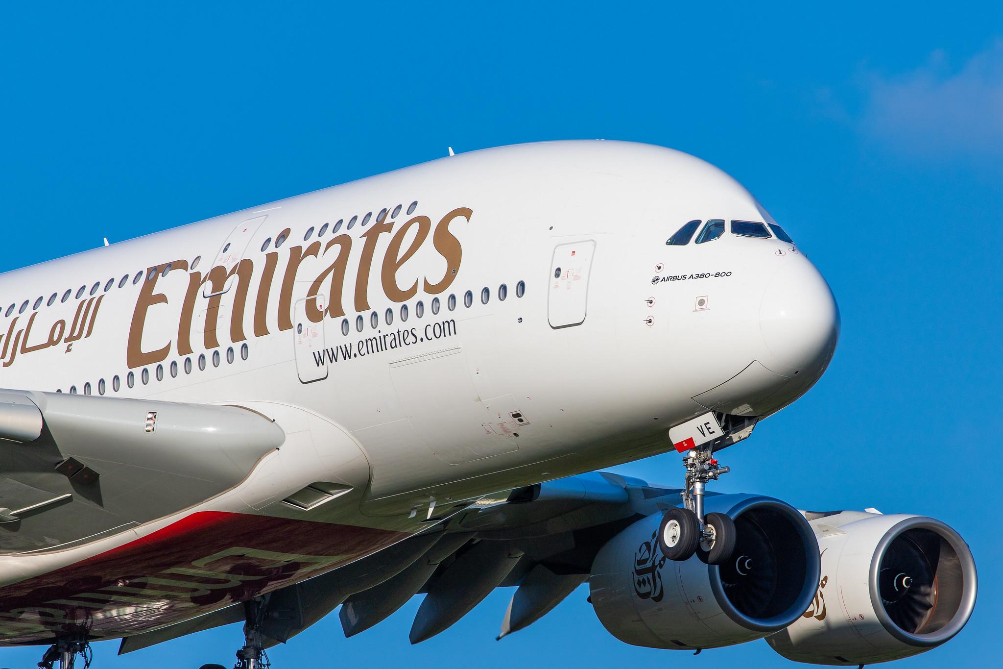 Hamburg Airport (HAM/EDDH): Emirates (EK / UAE) |  Airbus A380-842 A388 | A6-EVE | MSN 250