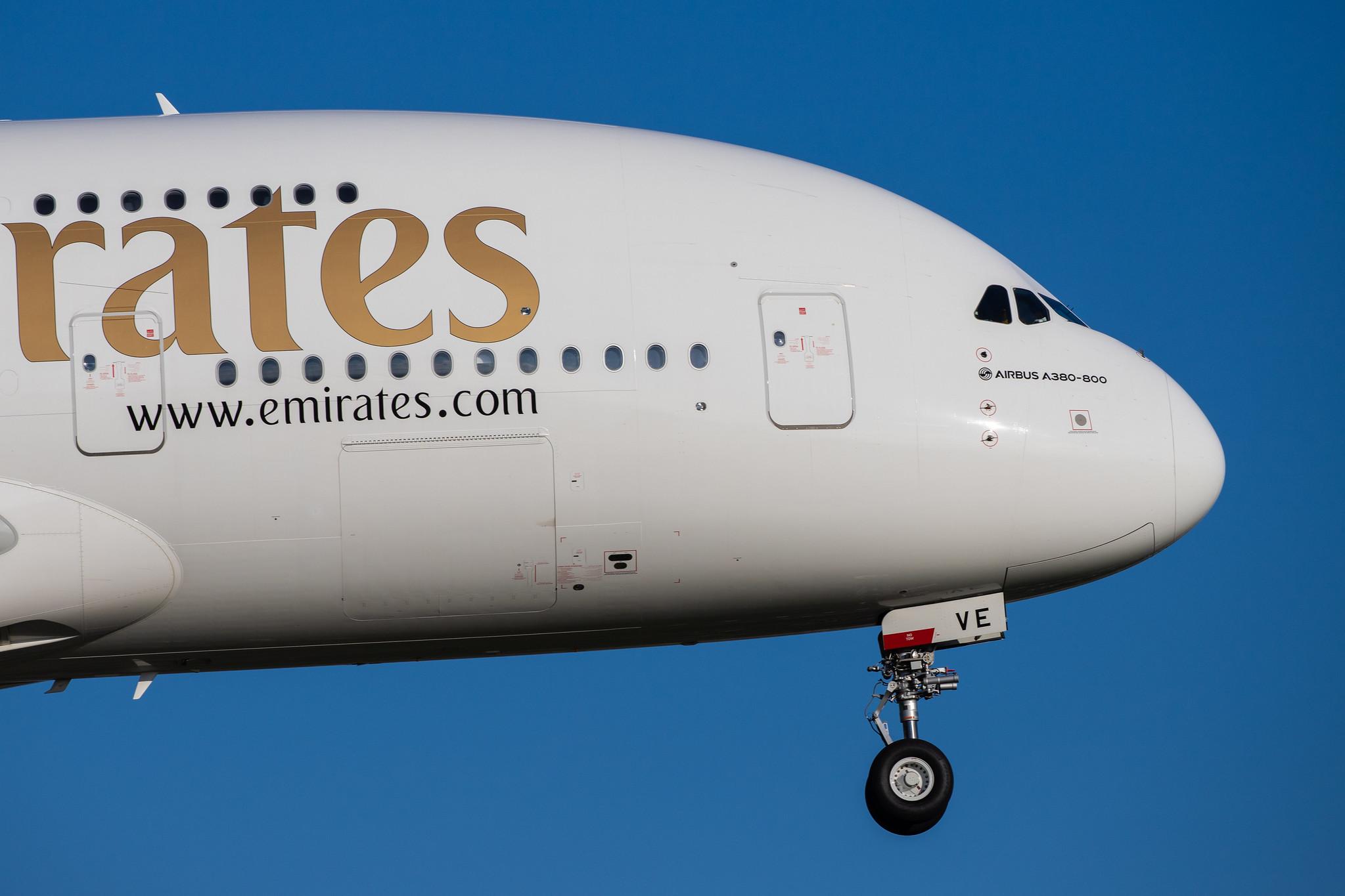 Hamburg Airport (HAM/EDDH): Emirates (EK / UAE) |  Airbus A380-842 A388 | A6-EVE | MSN 250