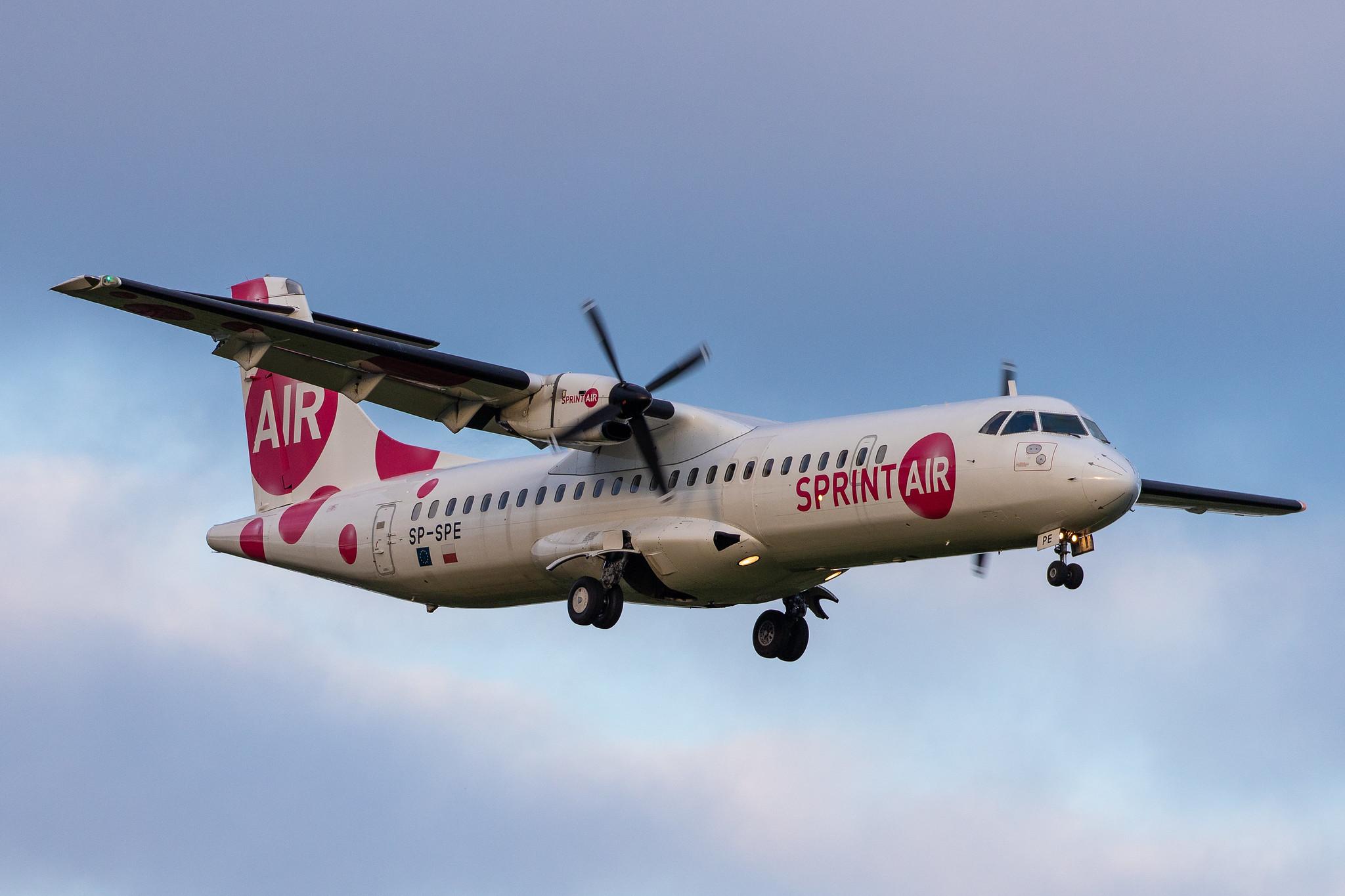 Hamburg Airport: Sprint Air (P8 / SRN) |  ATR 72-202 AT72 | SP-SPE | MSN 0441