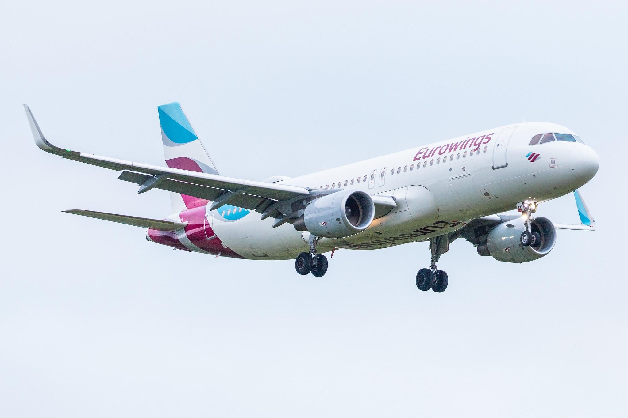 Hamburg Airport (HAM/EDDH): Eurowings (EW / EWG) |  Airbus A320-214 A320 | D-AEWI | MSN 7210