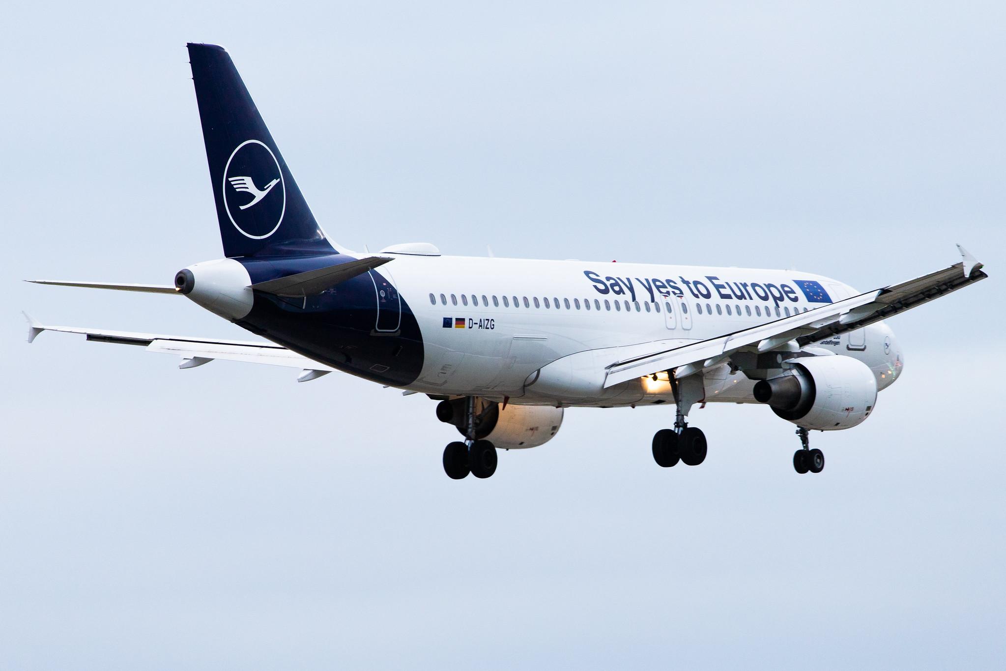 Hamburg Airport: Lufthansa (LH / DLH) | Livery: Say yes to Europe Livery | Airbus A320-214 A320 | D-AIZG | MSN 4324