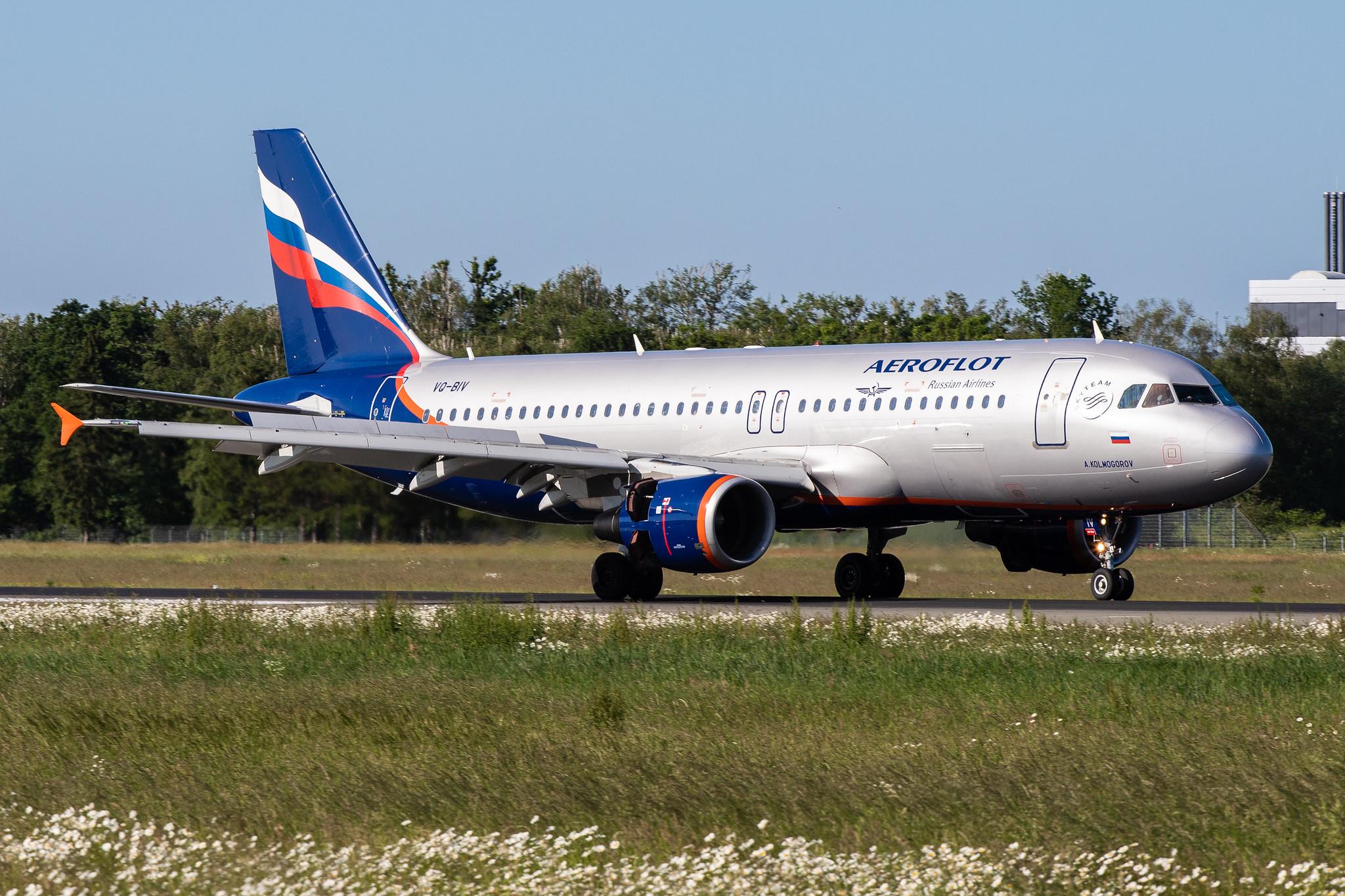 Hamburg Airport (HAM/EDDH): Aeroflot (SU / AFL) |  Airbus A320-214 A320 | VQ-BIV | MSN 4649