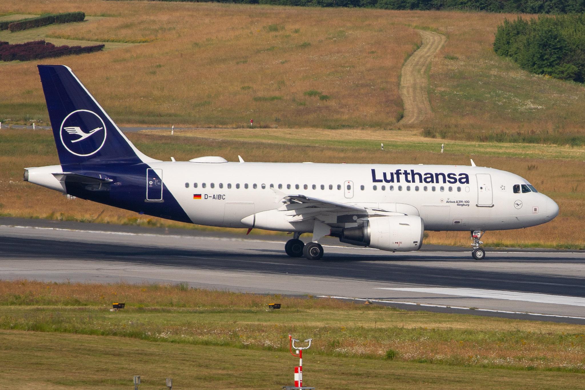 Hamburg Airport: Lufthansa (LH / DLH) |  Airbus A319-112 A319 | D-AIBC | MSN 4332