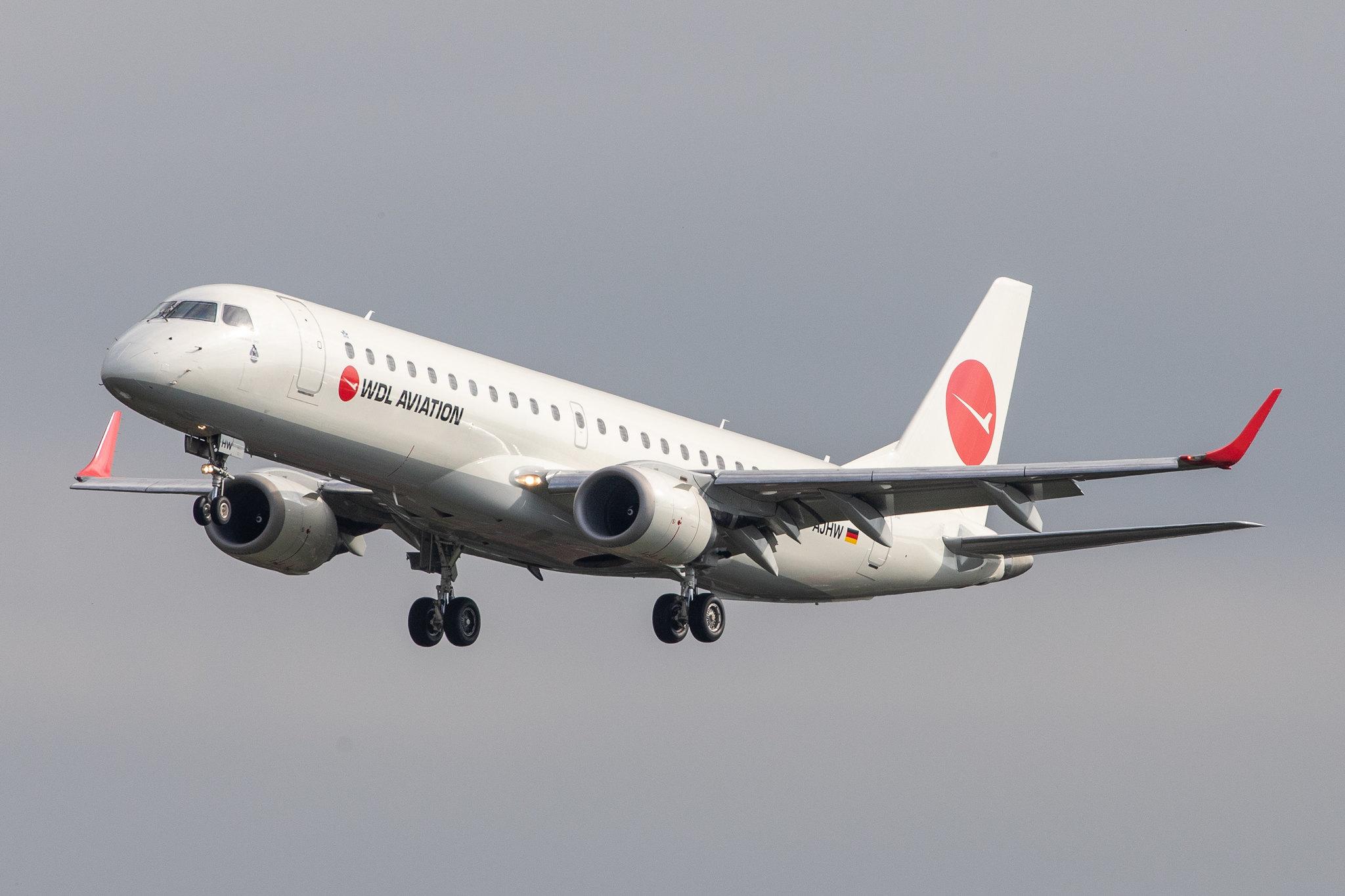 Hamburg Airport: WDL Aviation (WH / WDL) |  Embraer E190LR E190 | D-AJHW | MSN 19000061