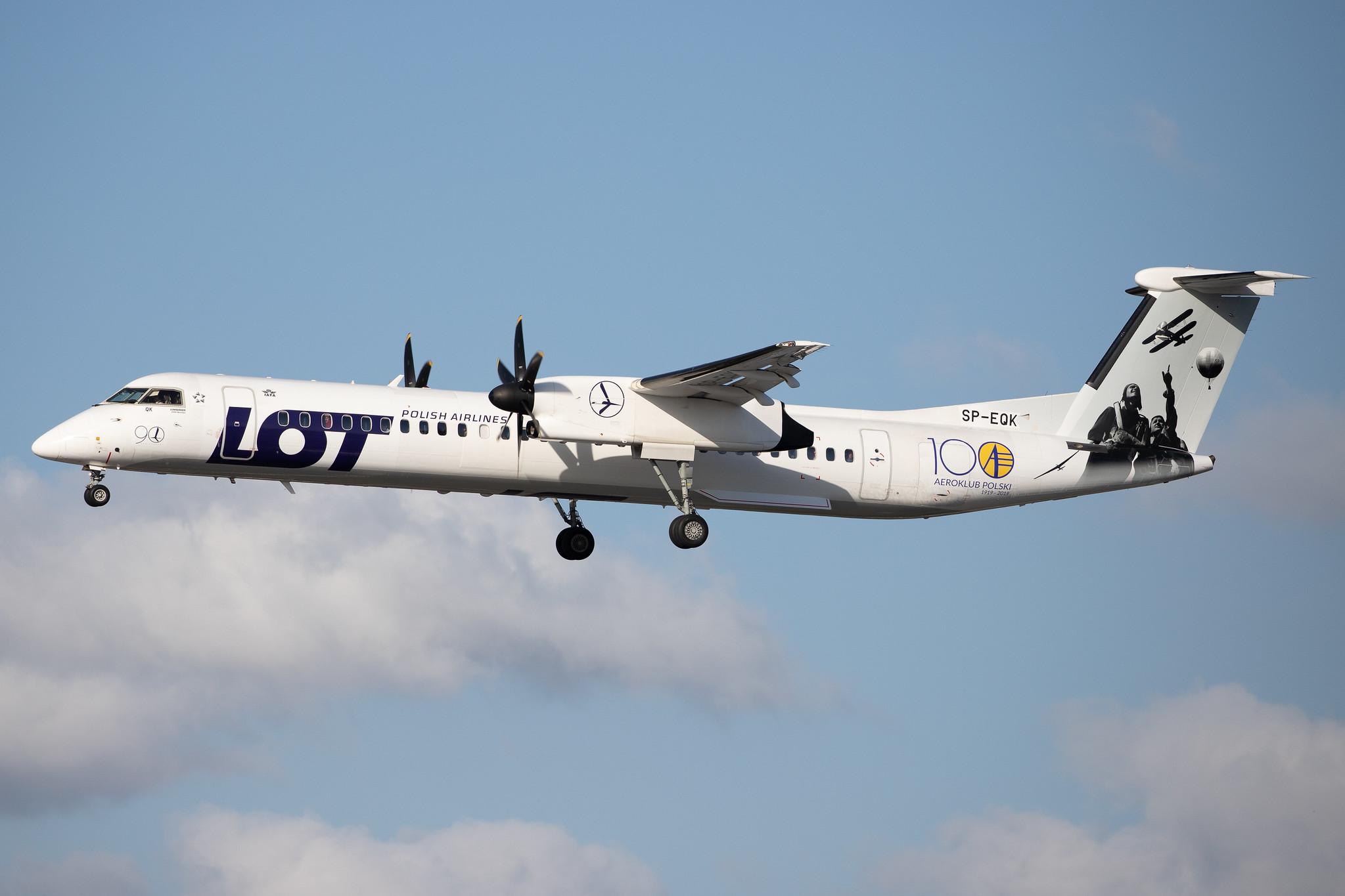 Hamburg Airport: LOT (LO / LOT) |  De Havilland Canada Dash 8-400 DH8D | SP-EQK | MSN 4443