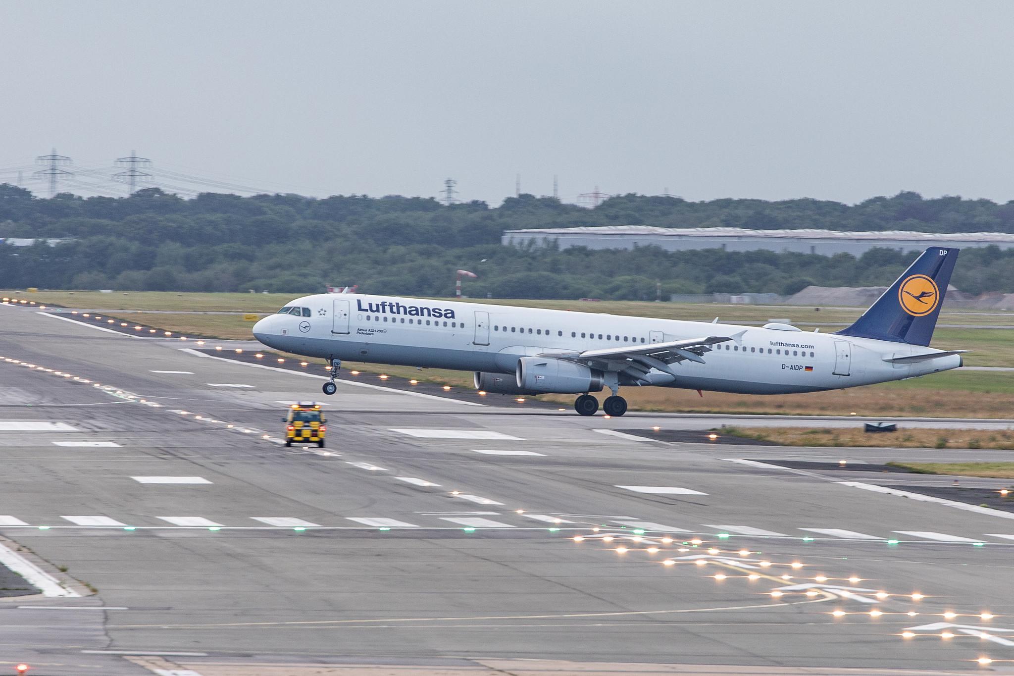 Hamburg Airport: Lufthansa (LH / DLH) |  Airbus A321-231 A321 | D-AIDP | MSN 5049