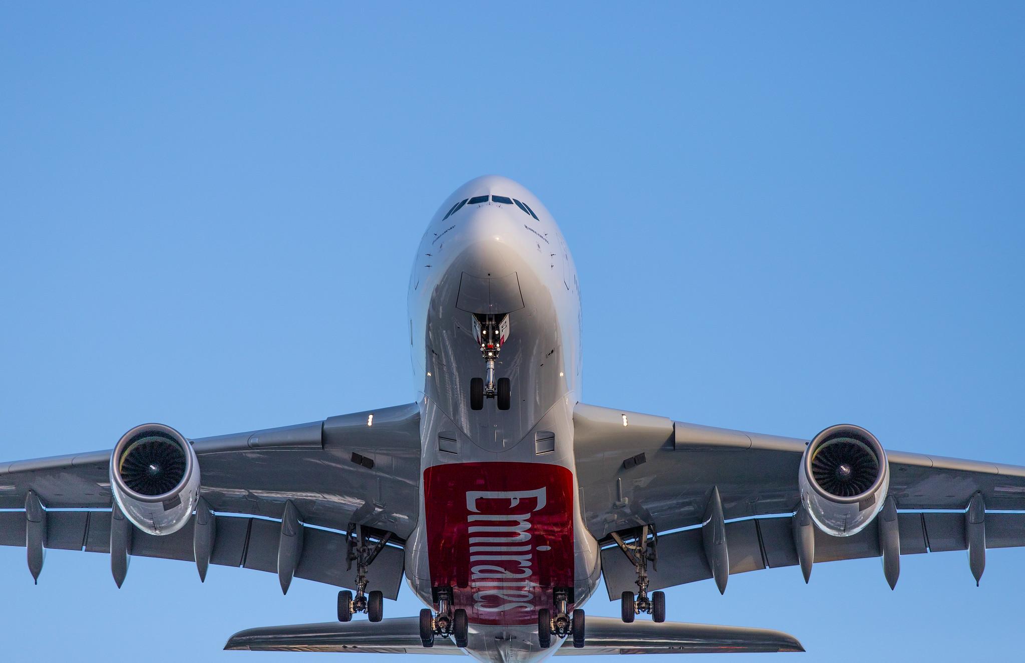 Hamburg Airport: Emirates (EK / UAE) |  Airbus A380-861 A388 | A6-EDZ | MSN 107