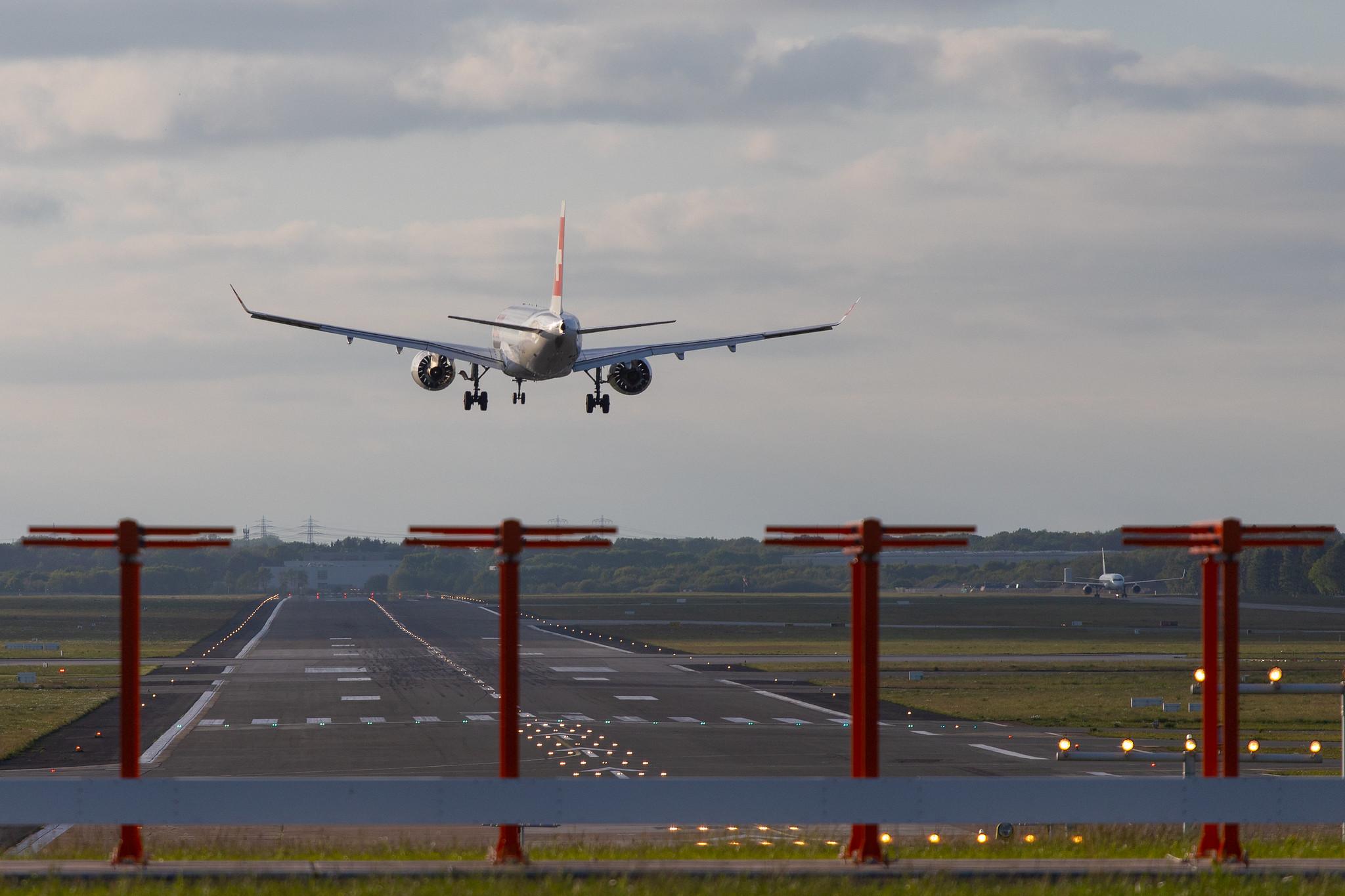 Hamburg Airport: Swiss (LX / SWR) |  Airbus A220-300 BCS3 | HB-JCJ | MSN 55025