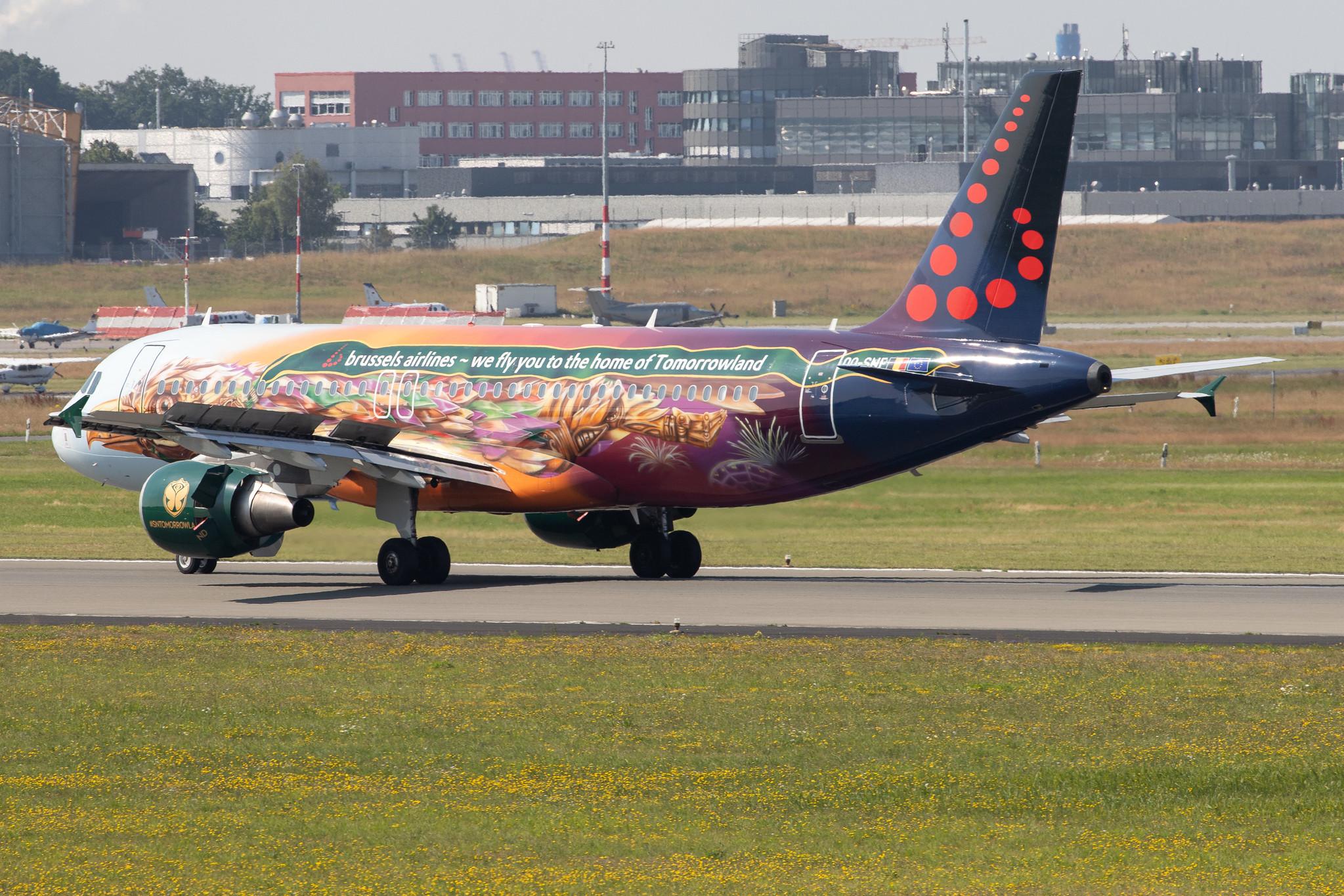 Hamburg Airport: Brussels Airlines (SN / BEL) |  Livery: Tomorrowland Livery |  Airbus A320-214 A320 | OO-SNF | MSN 2810
