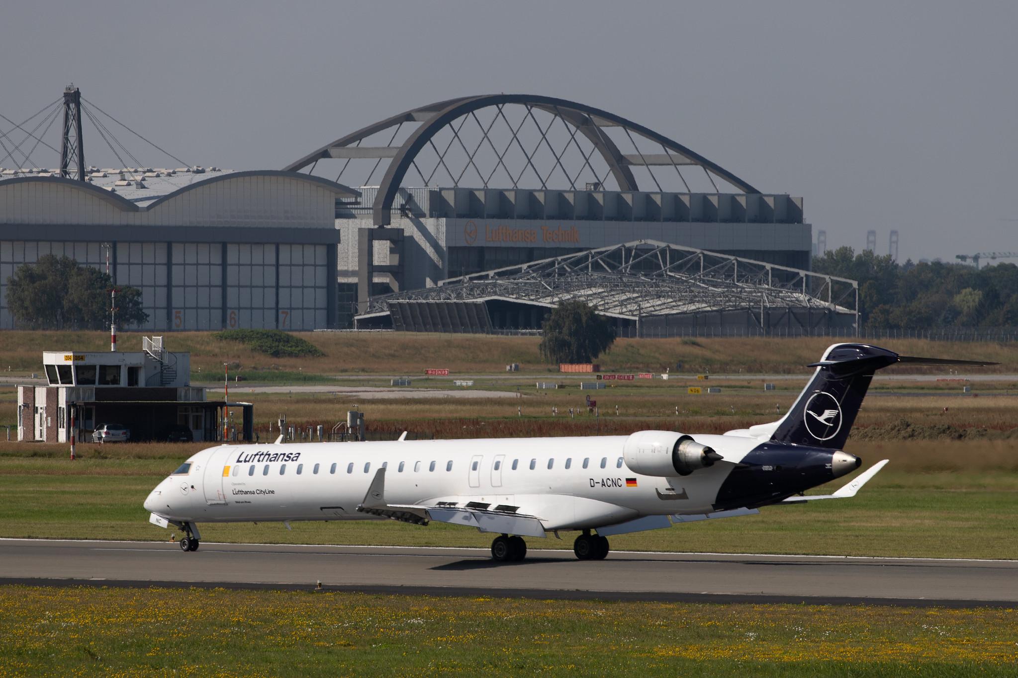 Hamburg Airport: Lufthansa (LH / DLH) | Operator: Lufthansa CityLine |  Mitsubishi CRJ-900LR CRJ9 | D-ACNC | MSN 15236