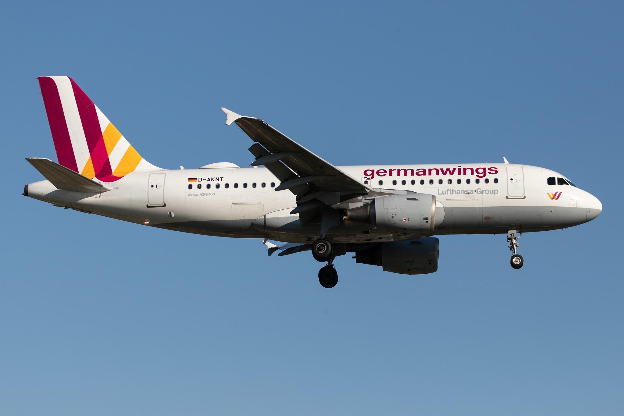 Hamburg Airport: Eurowings (EW / EWG) | Operator: Germanwings |  Airbus A319-112 A319 | D-AKNT | MSN 2607