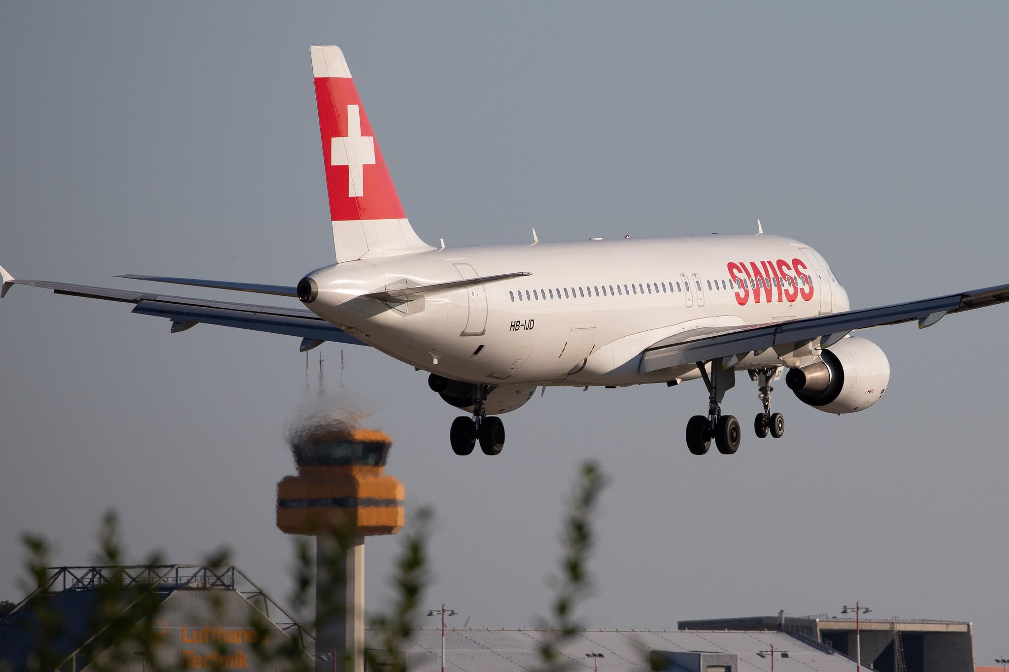 Hamburg Airport: Swiss (LX / SWR) |  Airbus A320-214 A320 | HB-IJD | MSN 0553