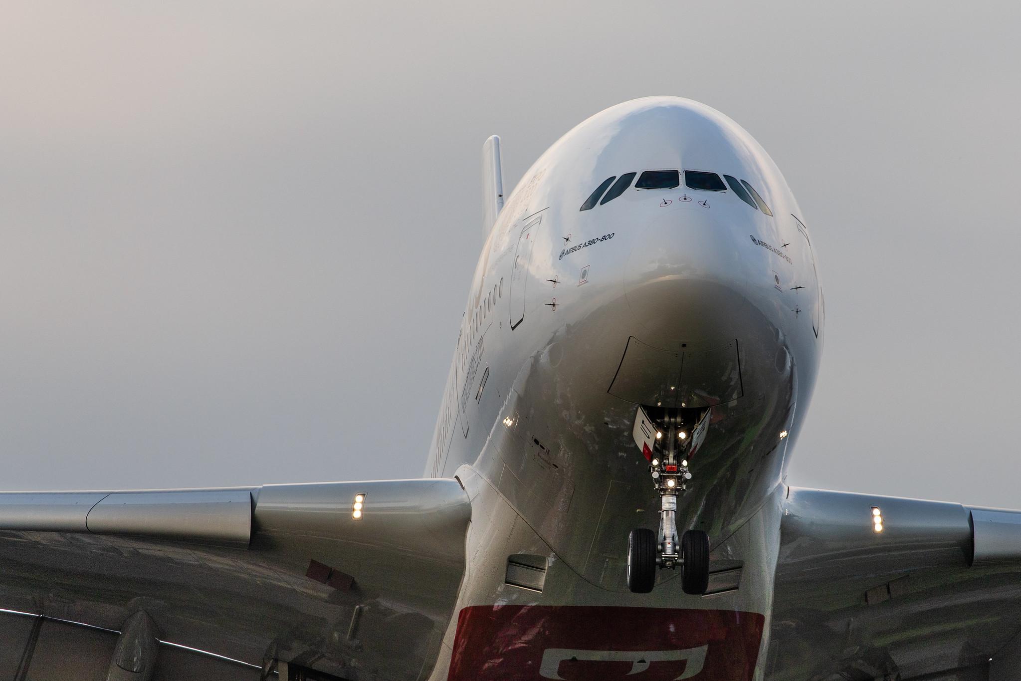 Hamburg Airport: Emirates (EK / UAE) |  Airbus A380-842 A388 | A6-EUT | MSN 236