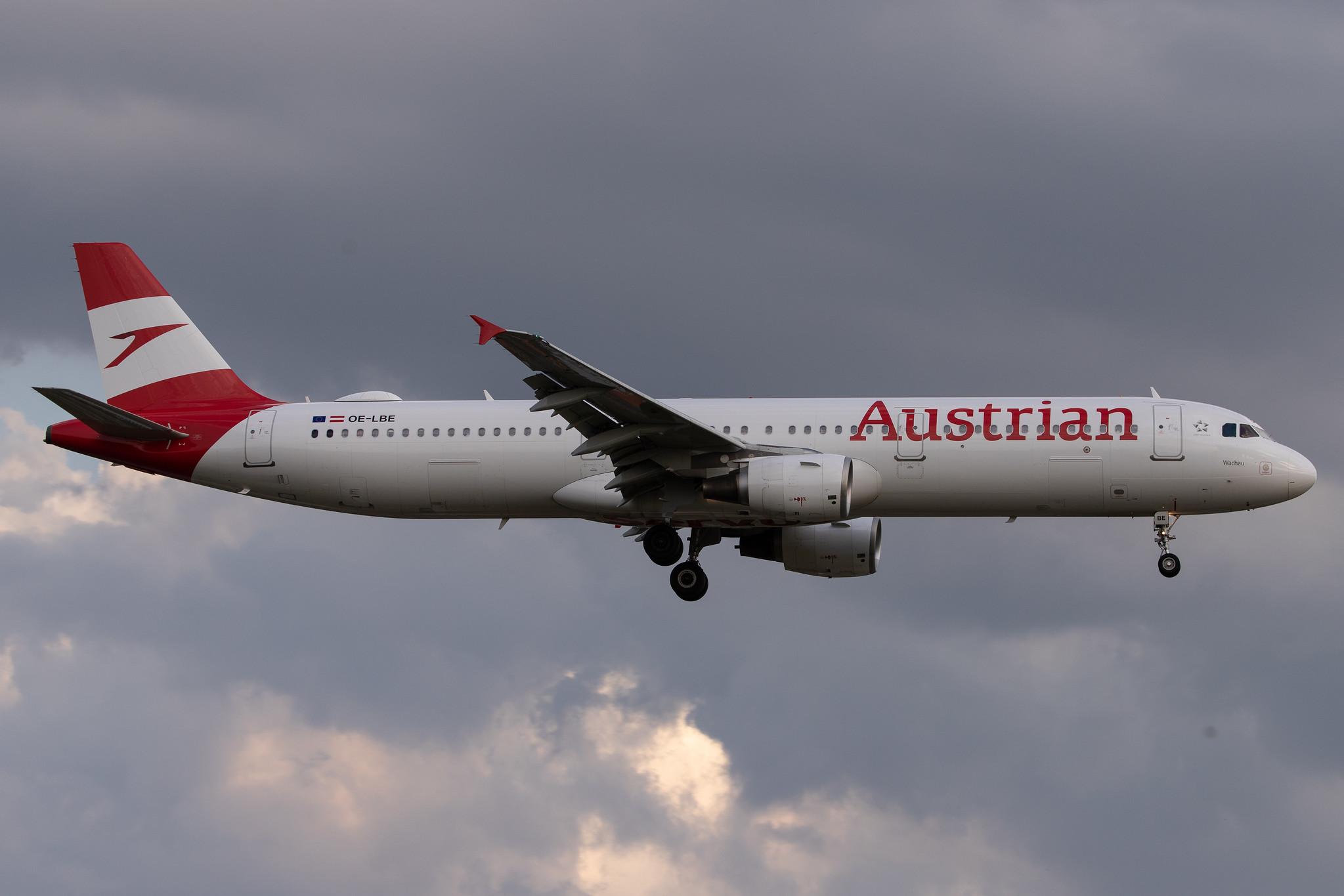 Hamburg Airport: Austrian Airlines (OS / AUA) |  Airbus A321-211 A321 | OE-LBE | MSN 0935