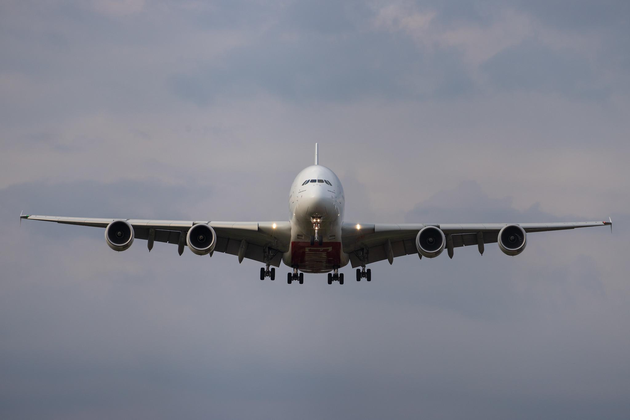 Hamburg Airport: Emirates (EK / UAE) |  Airbus A380-842 A388 | A6-EVE | MSN 250