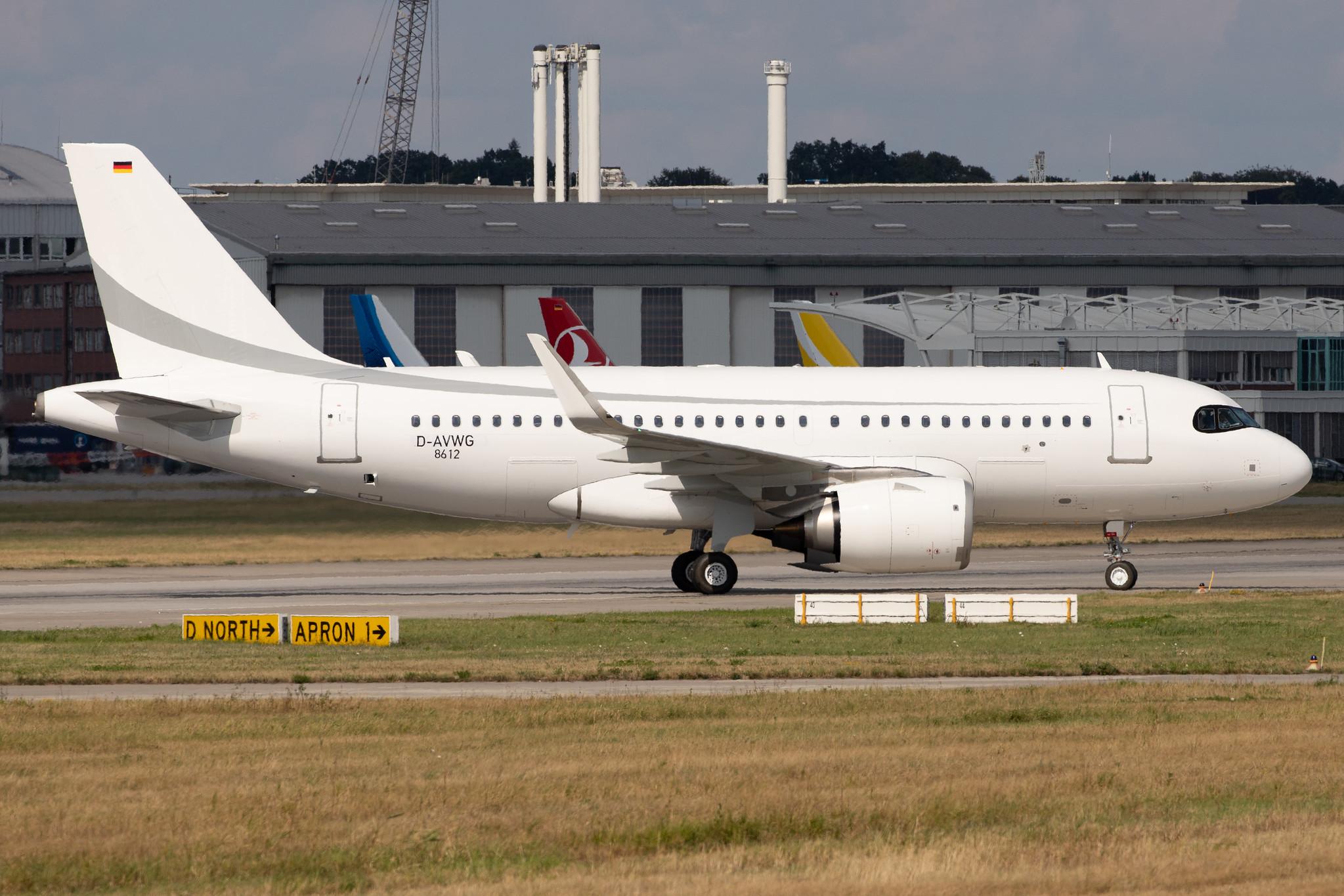 Flugplatz Hamburg-Finkenwerder: Airbus (/ AIB) |  Airbus A319-153N(CJ) A319 | D-AVWG | MSN 8612 (Private Owner, D-ANEO)