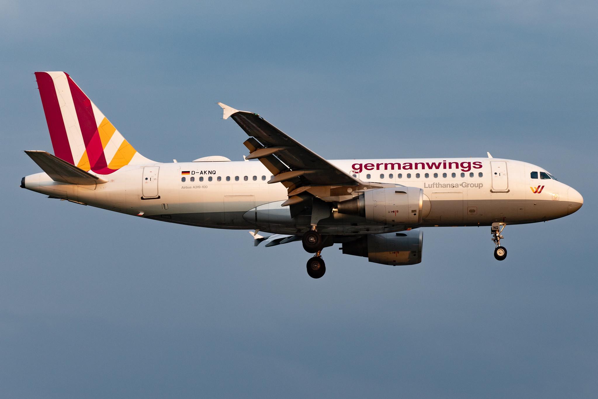 Hamburg Airport: Eurowings (EW / EWG) | Operator: Germanwings |  Airbus A319-112 A319 | D-AKNQ | MSN 1170