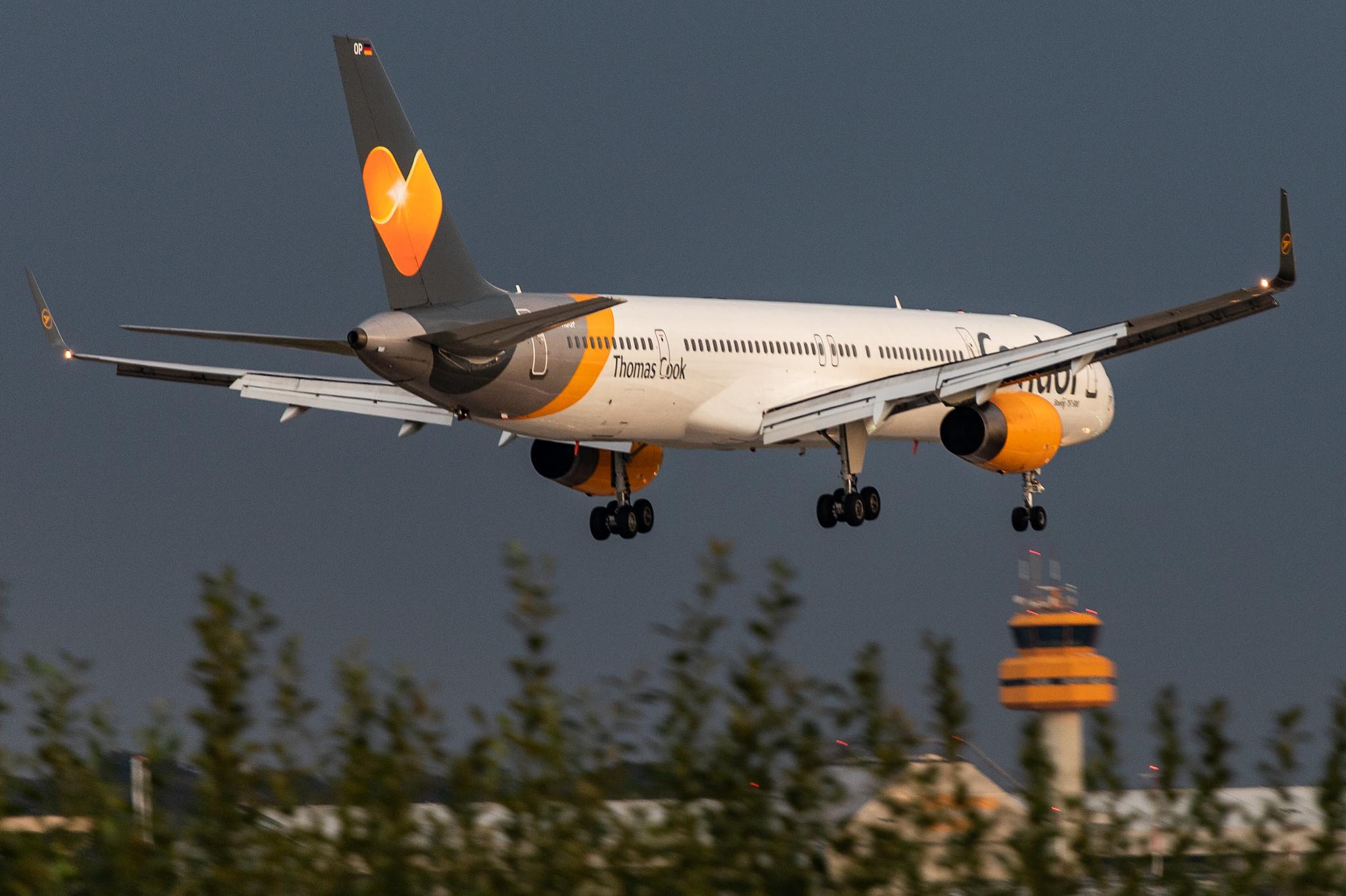 Hamburg Airport: Condor (DE / CFG) |  Boeing 757-3CQ B753 | D-ABOP | MSN 32241